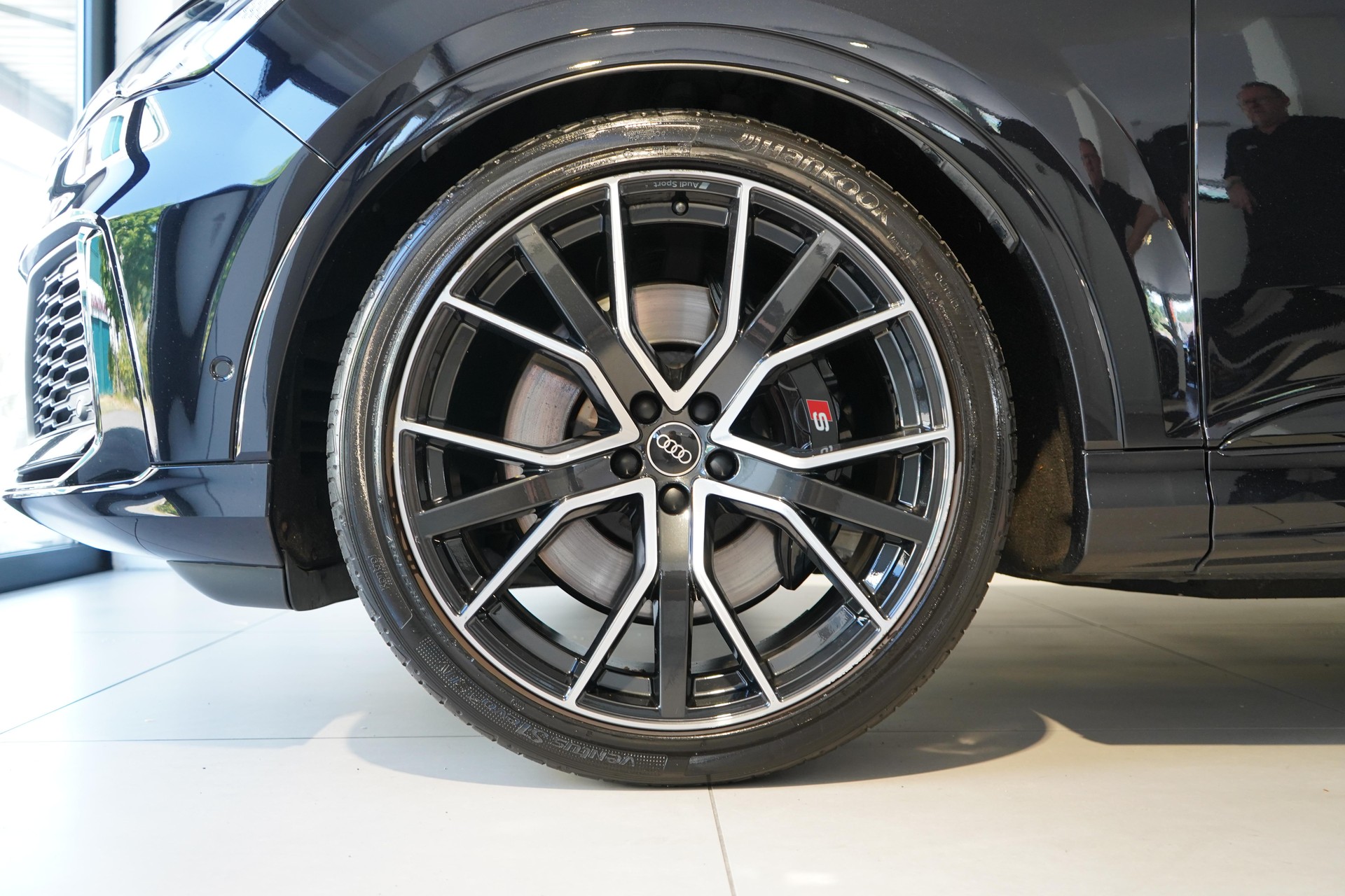 AUDI SQ7 4.0 V8 TFSI quattro T-Tronic-image-23