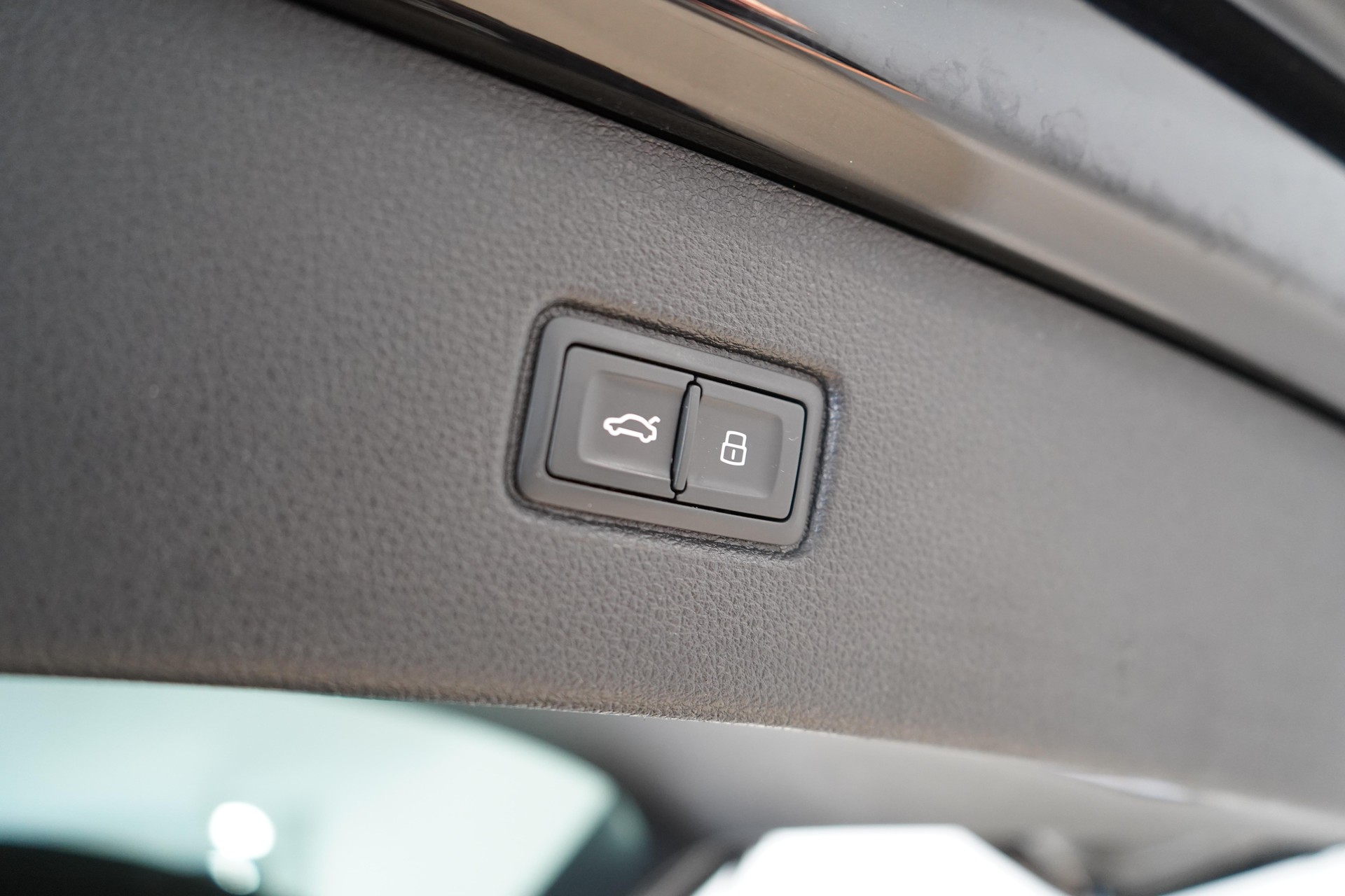 AUDI SQ7 4.0 V8 TFSI quattro T-Tronic-image-22