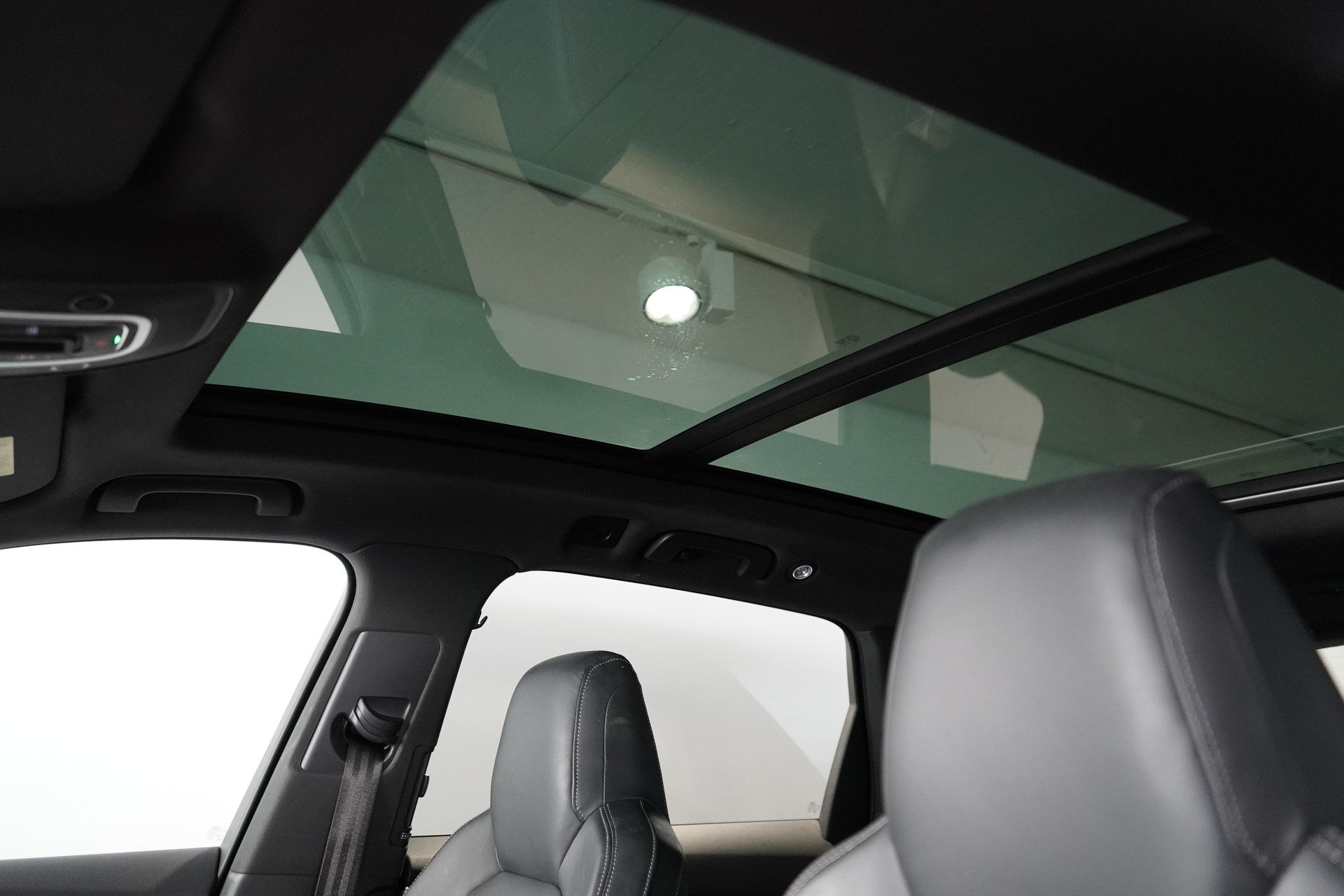 AUDI SQ7 4.0 V8 TFSI quattro T-Tronic-image-16