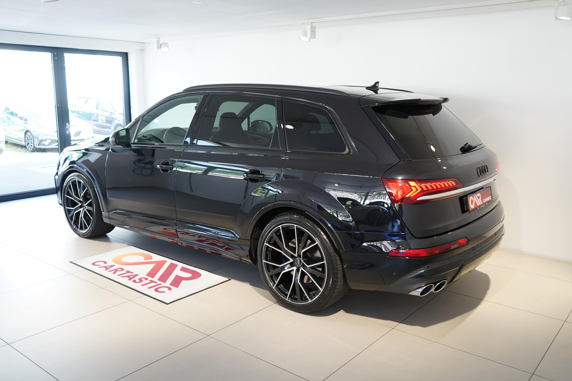 AUDI SQ7 4.0 V8 TFSI quattro T-Tronic-image-2