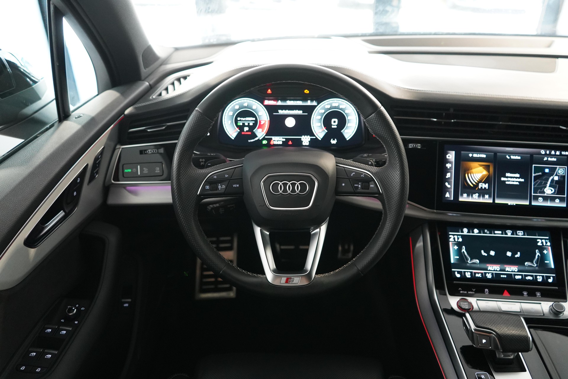 AUDI SQ7 4.0 V8 TFSI quattro T-Tronic-image-9