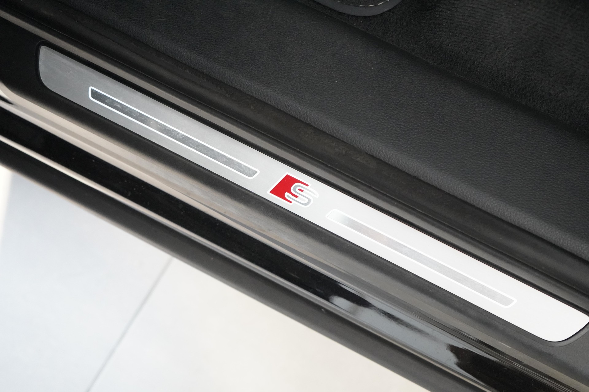 AUDI SQ7 4.0 V8 TFSI quattro T-Tronic-image-17