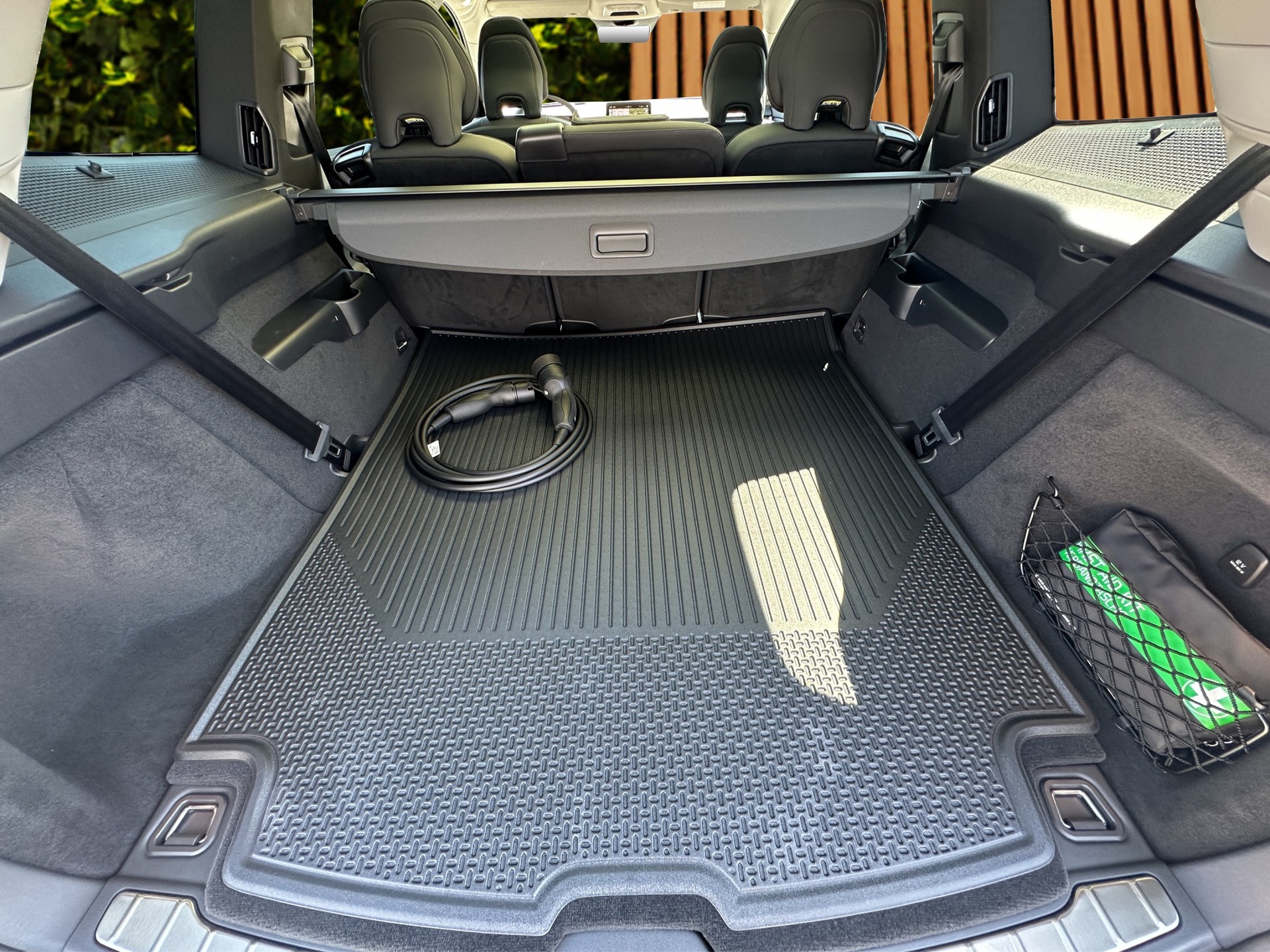 VOLVO EX90 Twin Ultra AWD-image-15