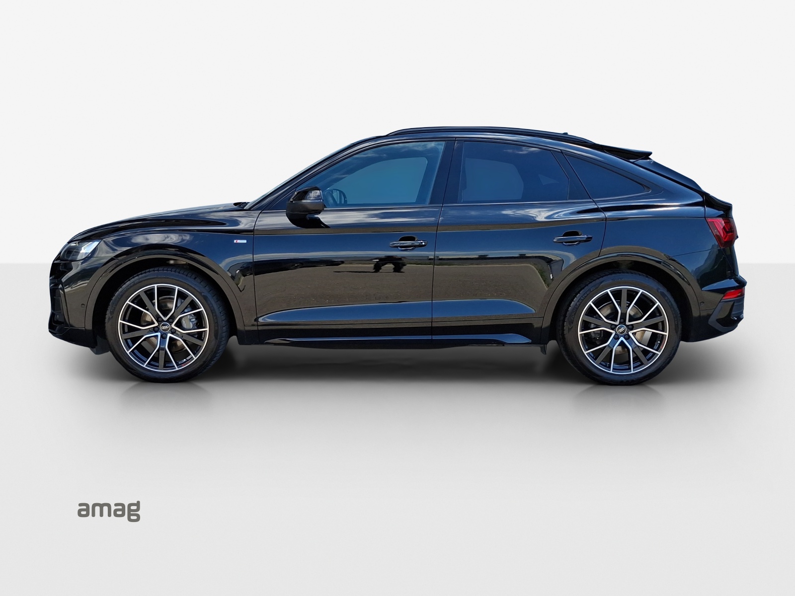 AUDI Q5 Sportback 40 TDI Blackedition quattro S-tronic-image-1