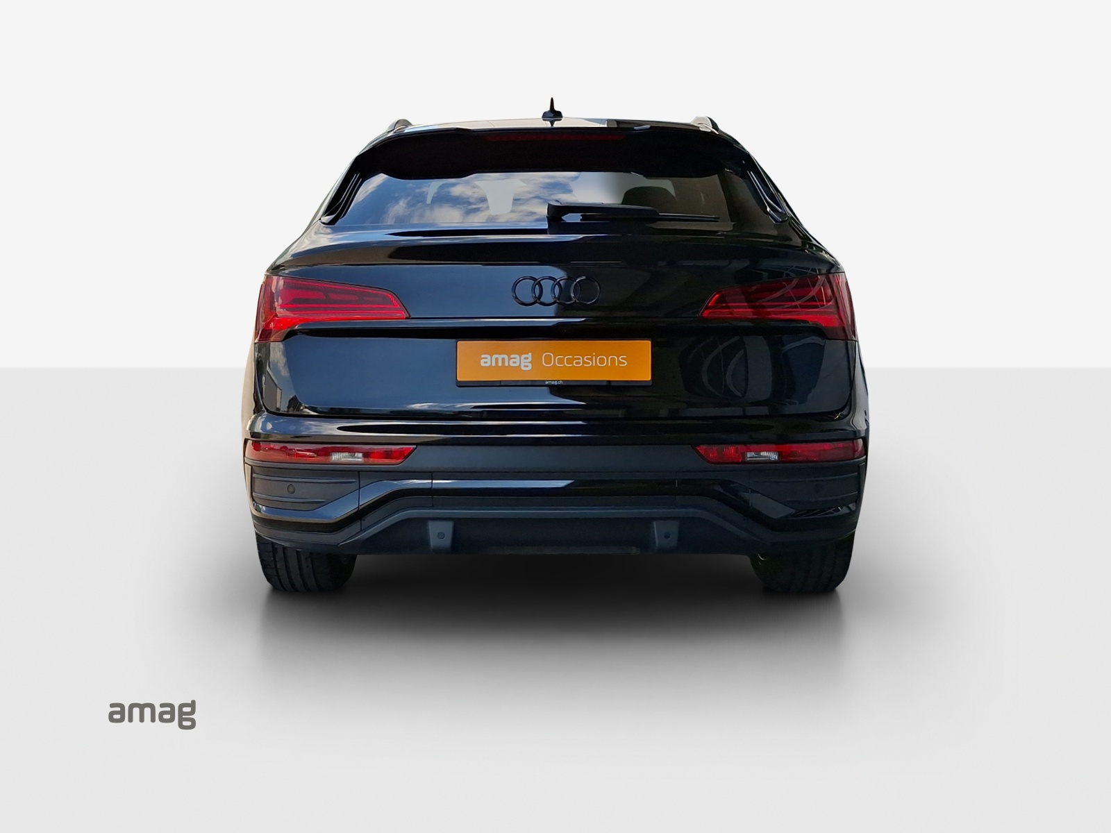 AUDI Q5 Sportback 40 TDI Blackedition quattro S-tronic-image-3