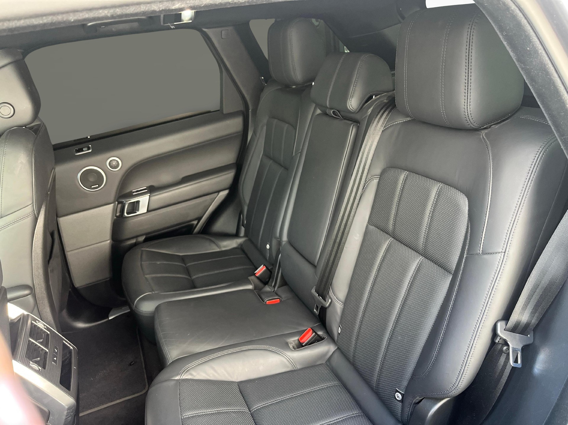 LAND ROVER Range Rover Sport 3.0 I6D HSE Dynamic-image-10