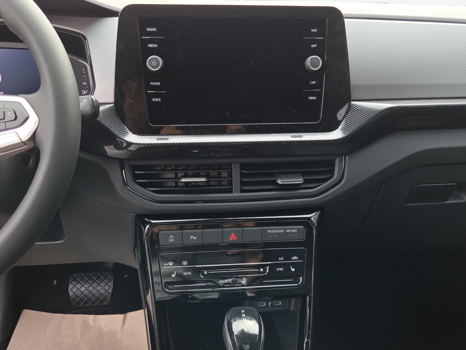 VW T-Cross 1.0 TSI EVO Life DSG-image-25