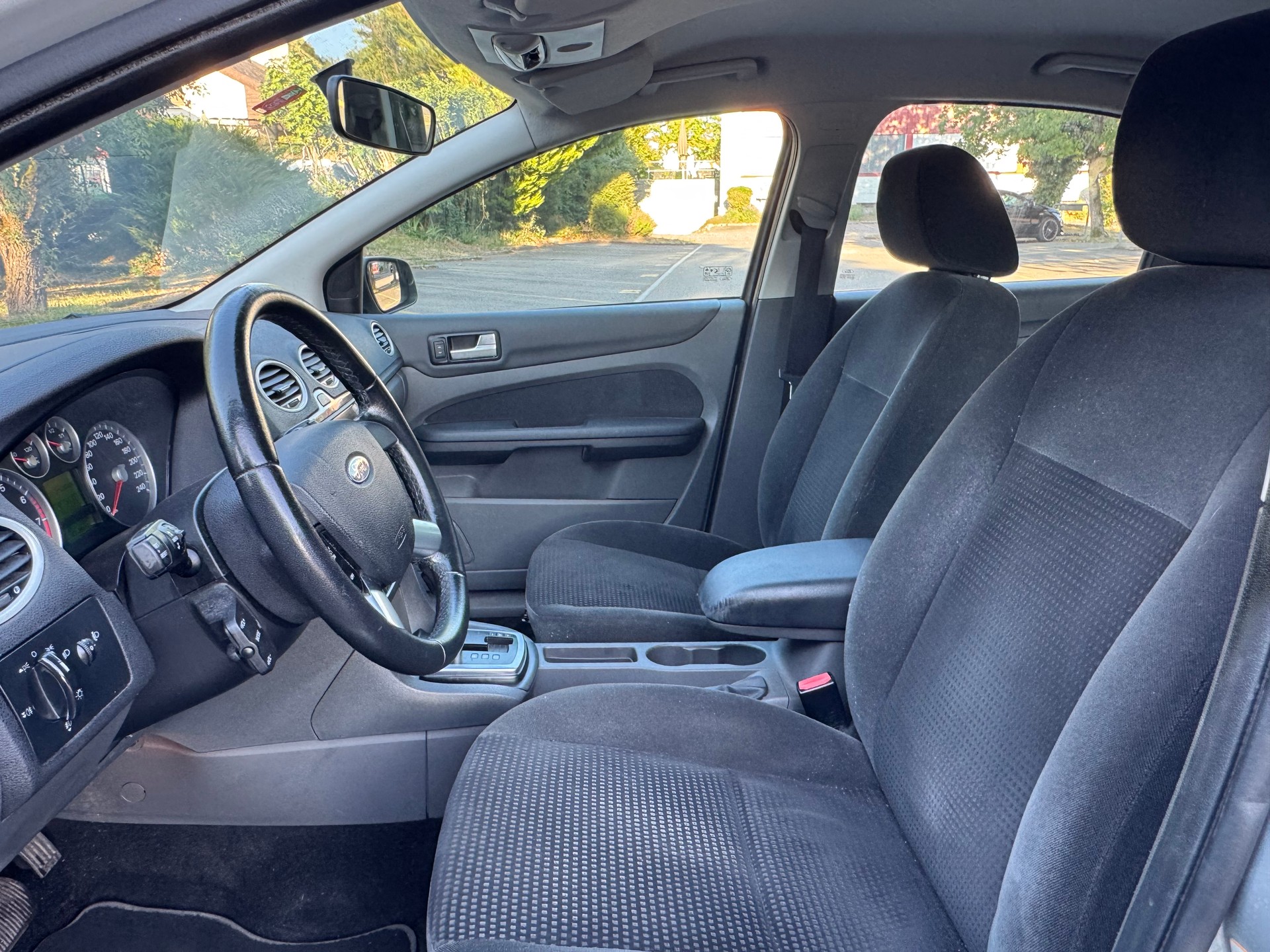 FORD Focus 2.0i Carving-image-7