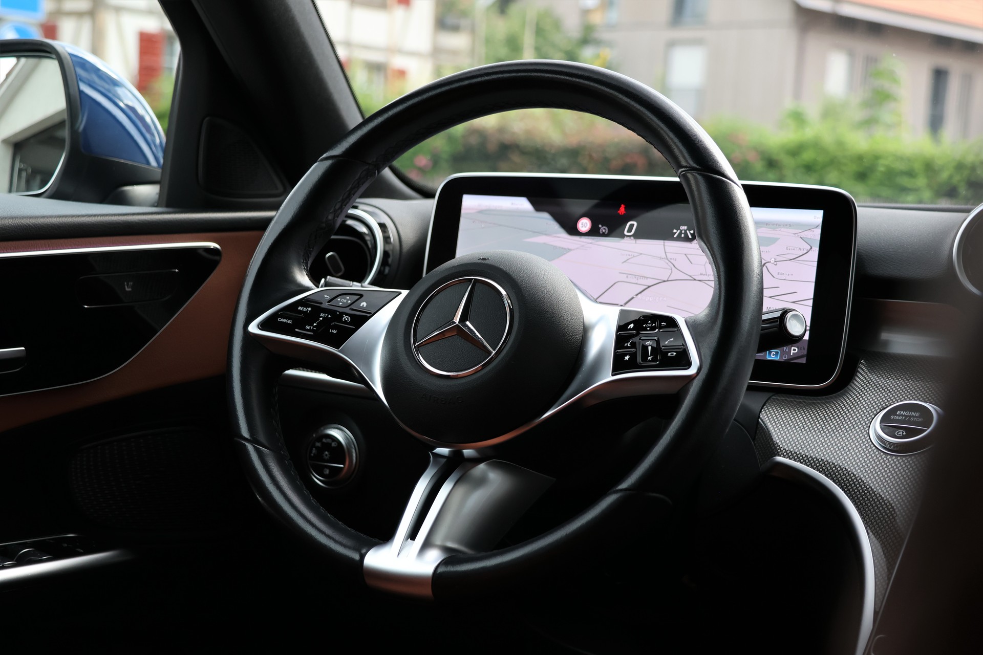 MERCEDES-BENZ C 220 d T 4Matic Avantgarde (CH)-image-13