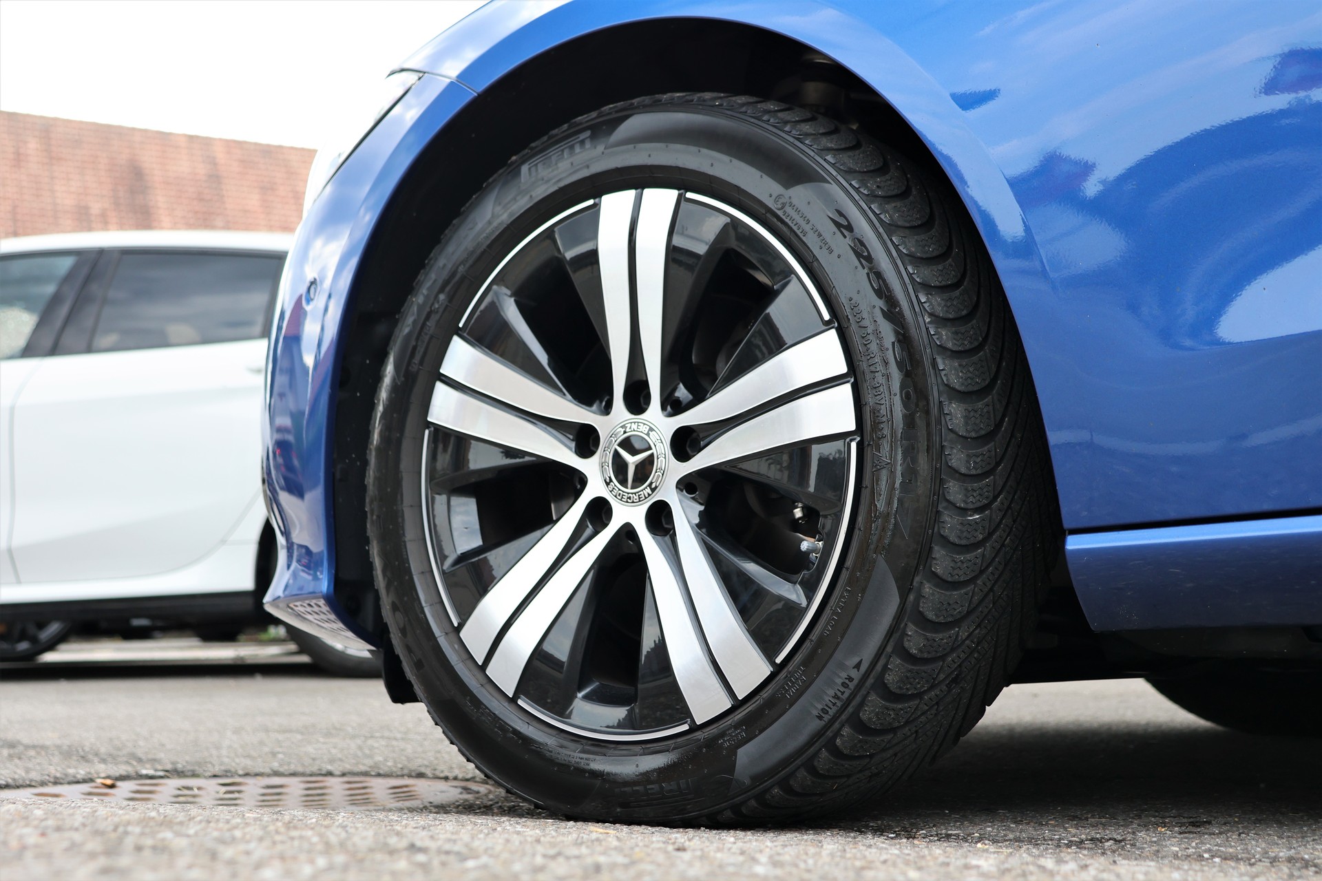 MERCEDES-BENZ C 220 d T 4Matic Avantgarde (CH)-image-7