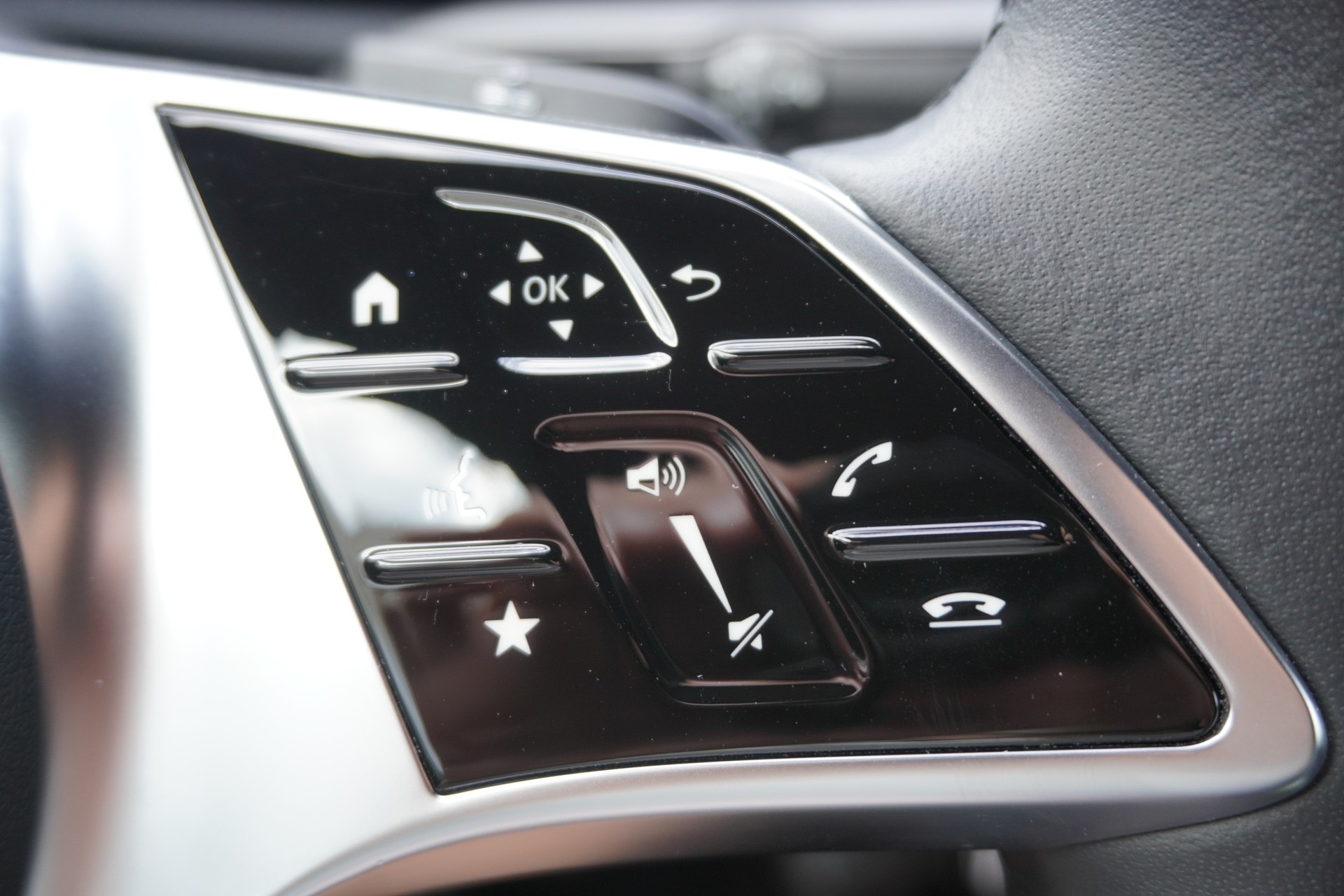 MERCEDES-BENZ CLA Shooting Brake 200 7G-DCT-image-16