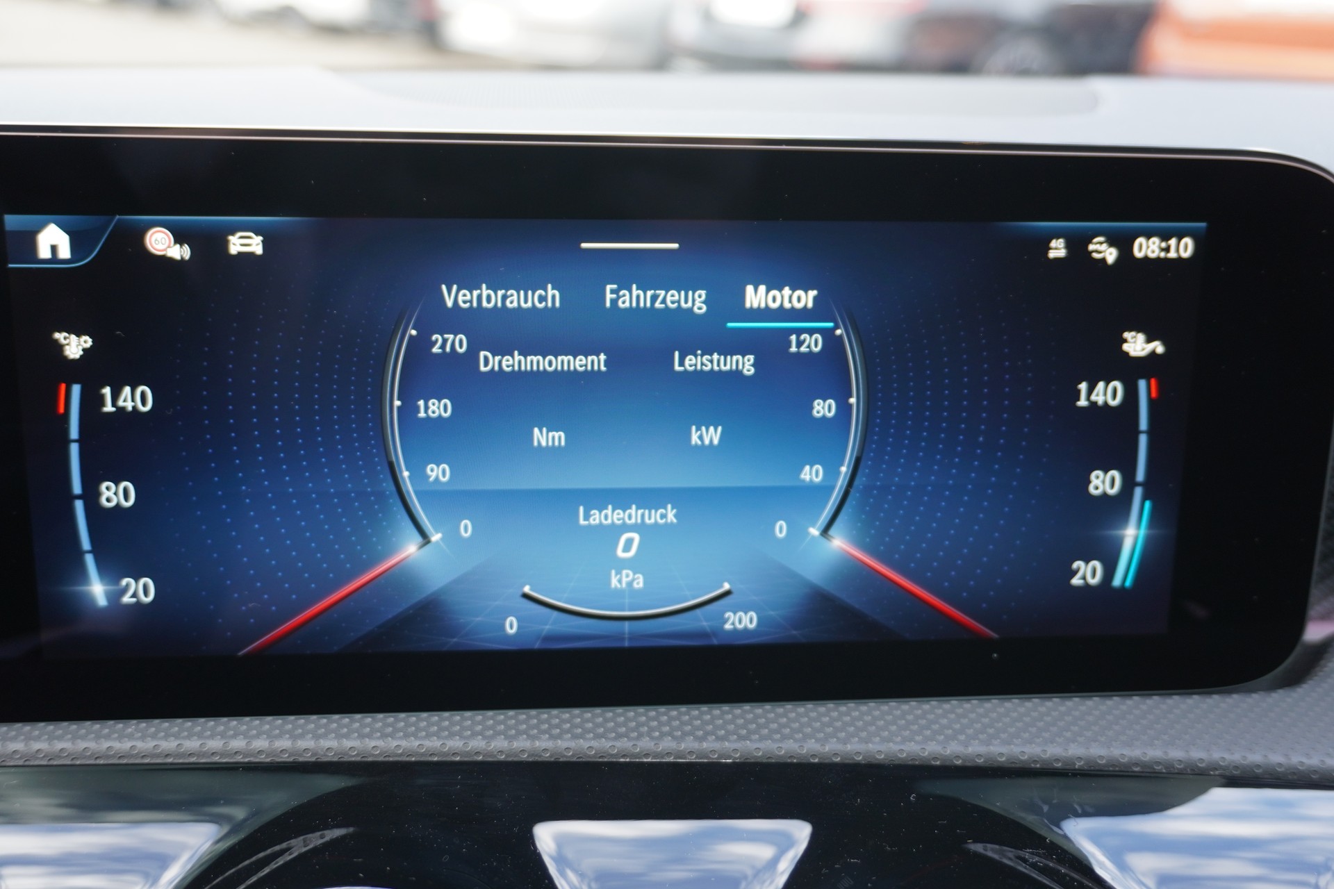 MERCEDES-BENZ CLA Shooting Brake 200 7G-DCT-image-29