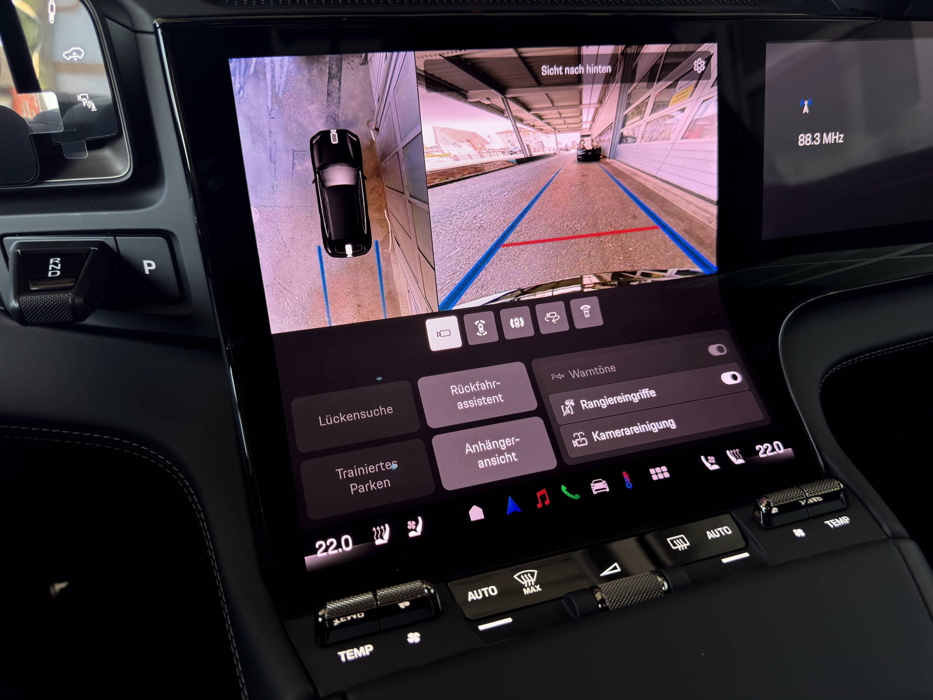 PORSCHE Cayenne Electric Turbo-image-15