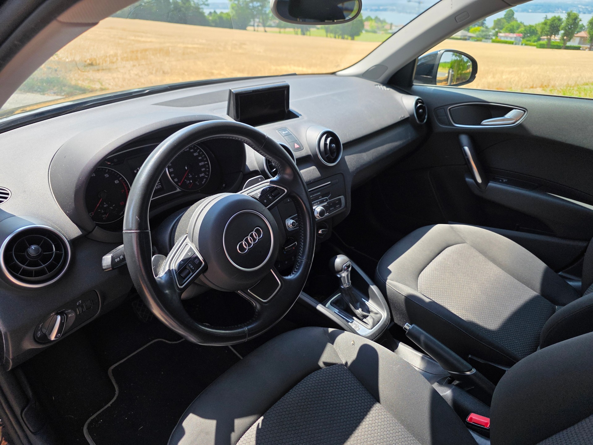 AUDI 1.4 TFSI COD Sport S-Tronic-image-3