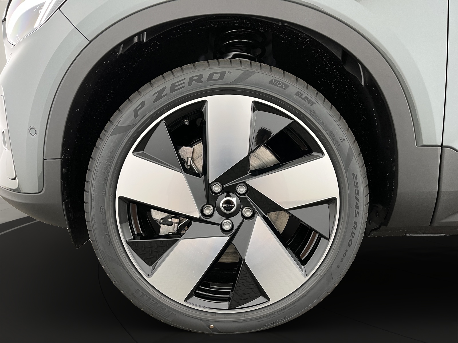 VOLVO EX40 Twin Performance Ultra AWD-image-6