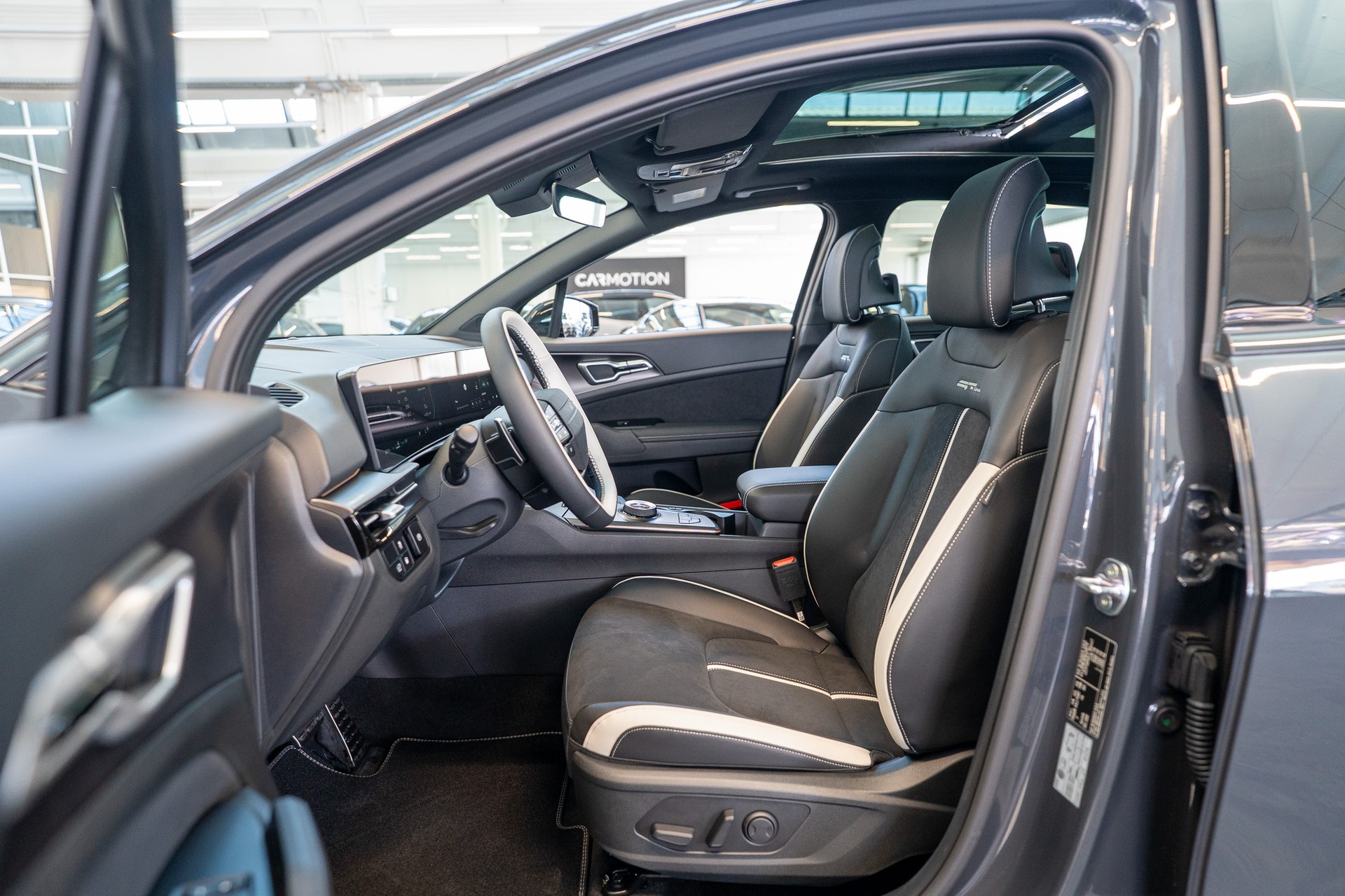 KIA Sportage 1.6T-GDi PHEV GT-Line Power Edition A / Panorama-Schiebedach-image-9