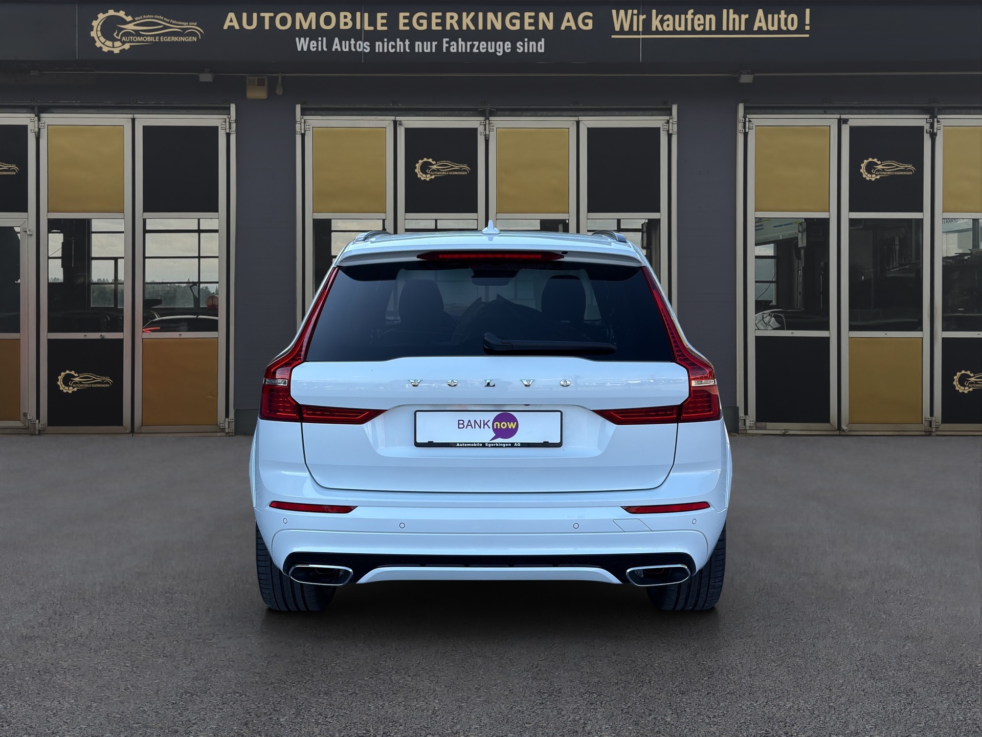 VOLVO XC60 2.0 T8 TE R-Design eAWD-image-5