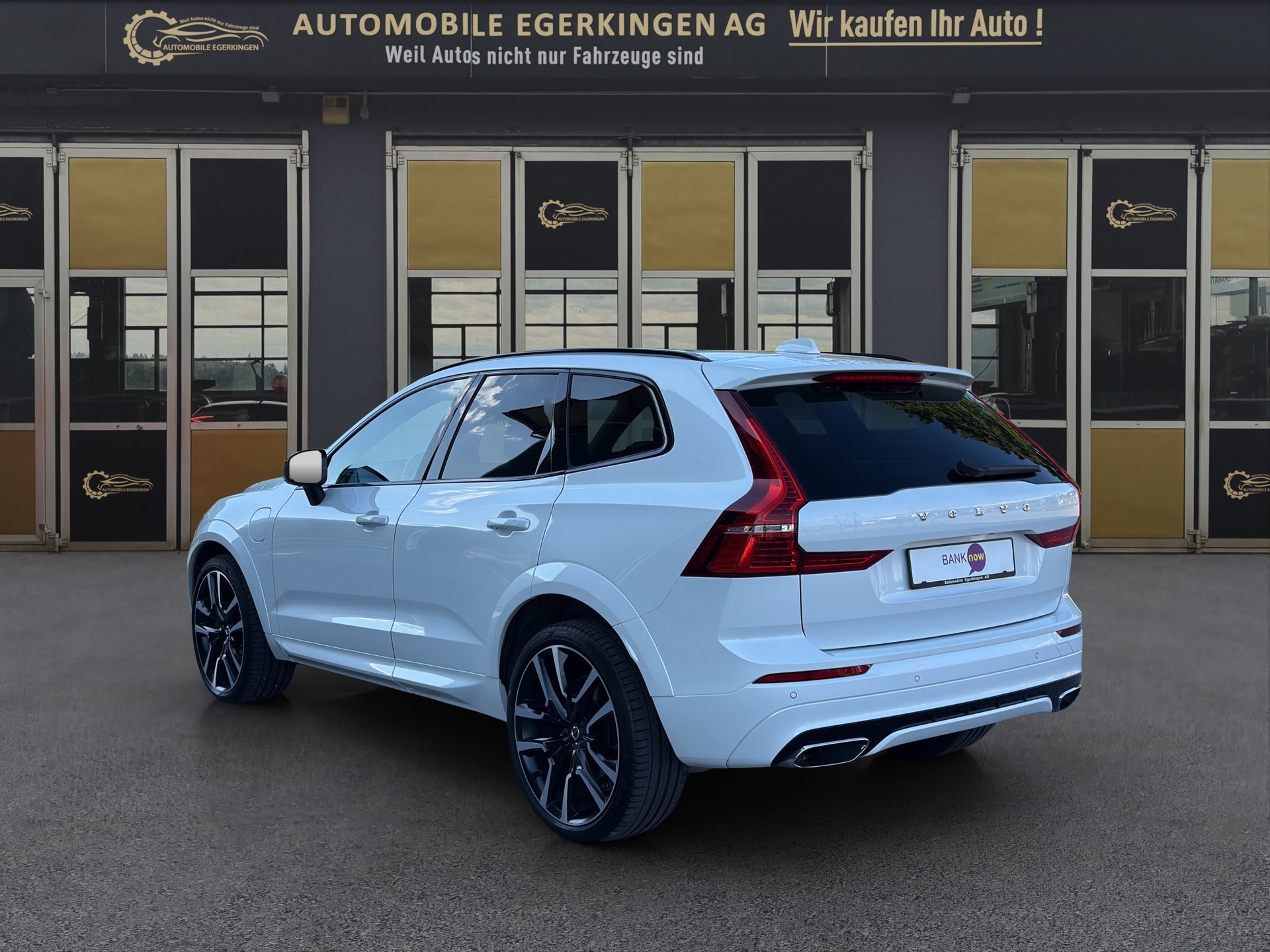 VOLVO XC60 2.0 T8 TE R-Design eAWD-image-6