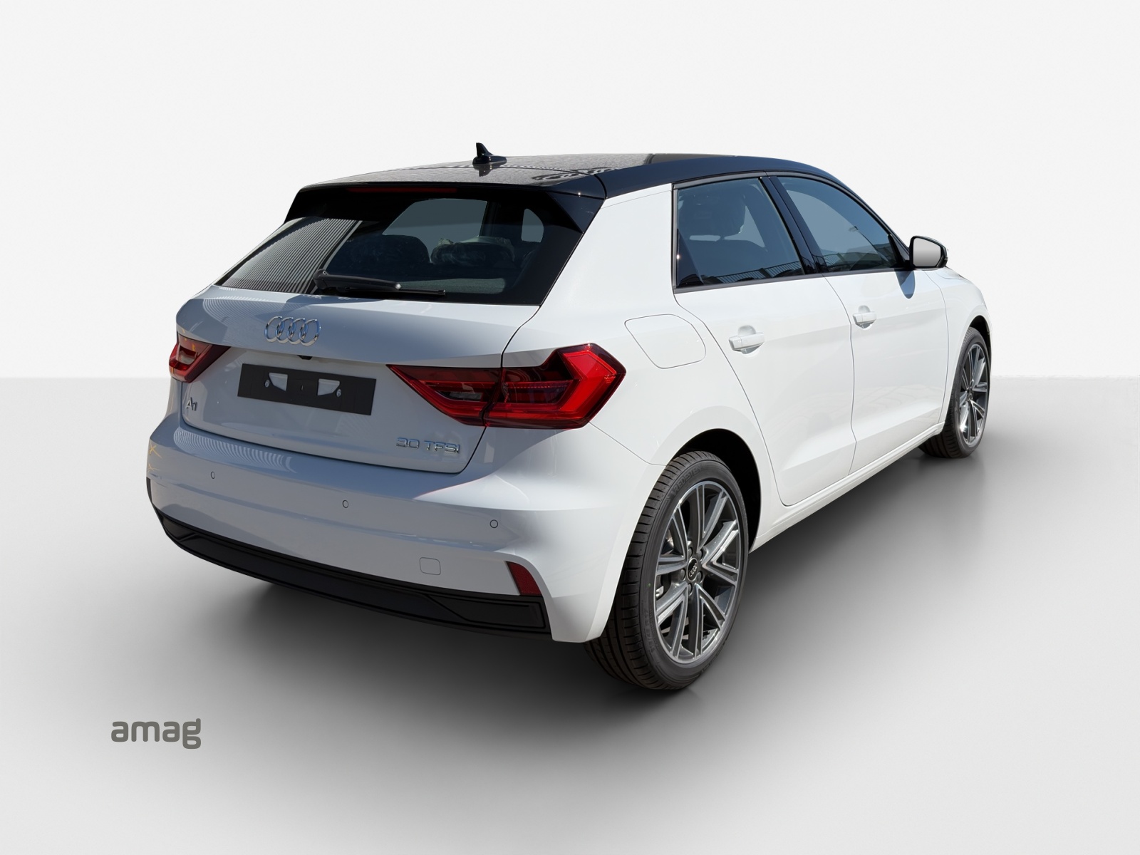 AUDI A1 Sportback 30 TFSI Attraction S-tronic-image-4