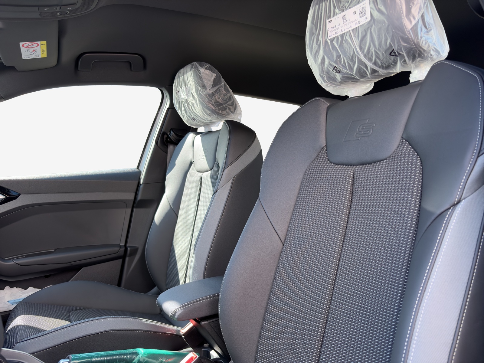 AUDI A1 Sportback 30 TFSI Attraction S-tronic-image-15