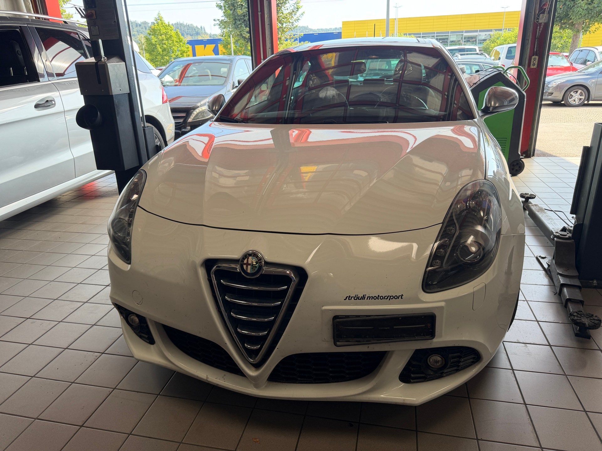 ALFA ROMEO Giulietta 1750 TBi Quadrifoglio Verde-showroom-element-2