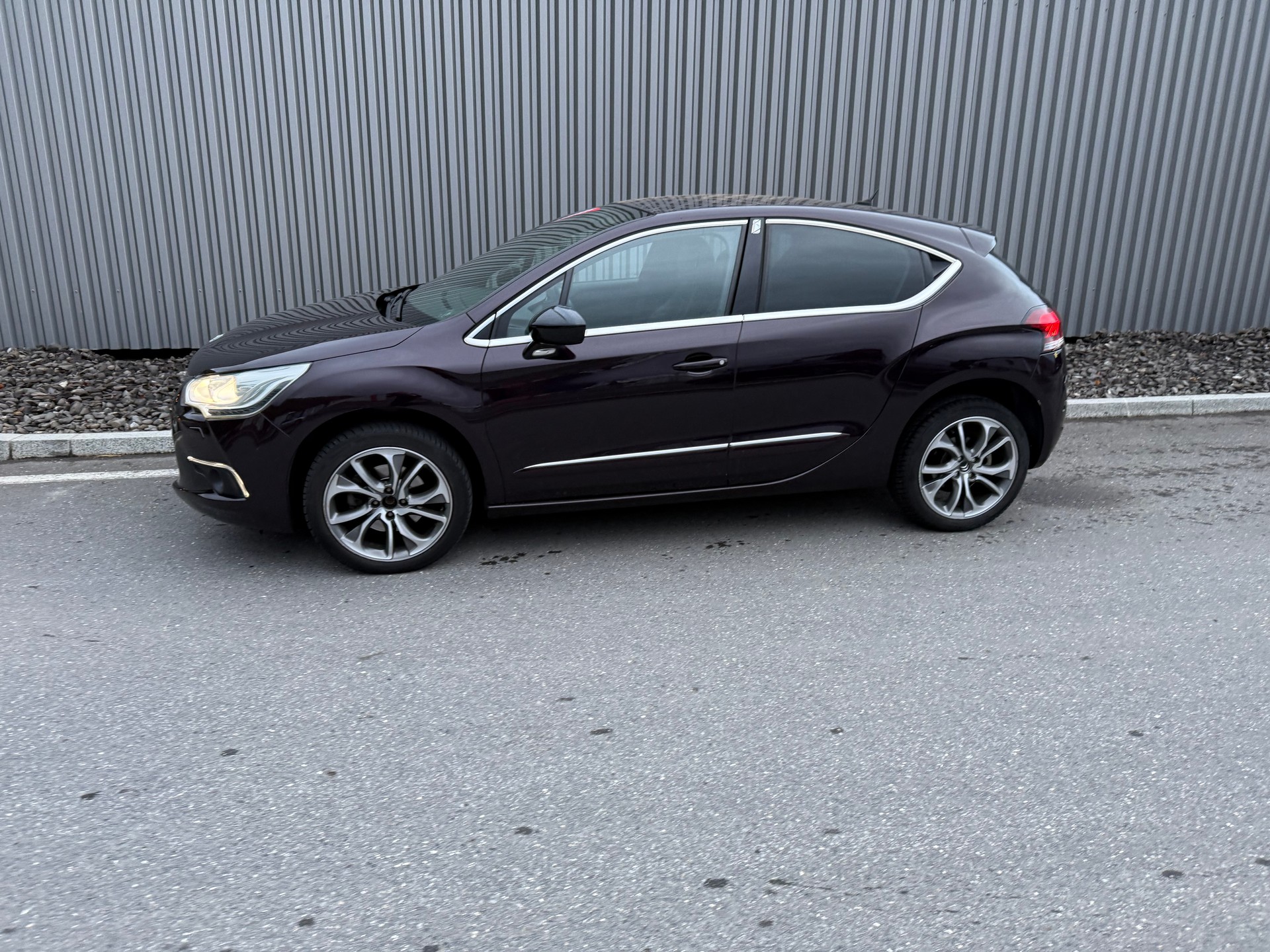 DS AUTOMOBILES DS4 1.6 THP SO Chic Automatic-image-1