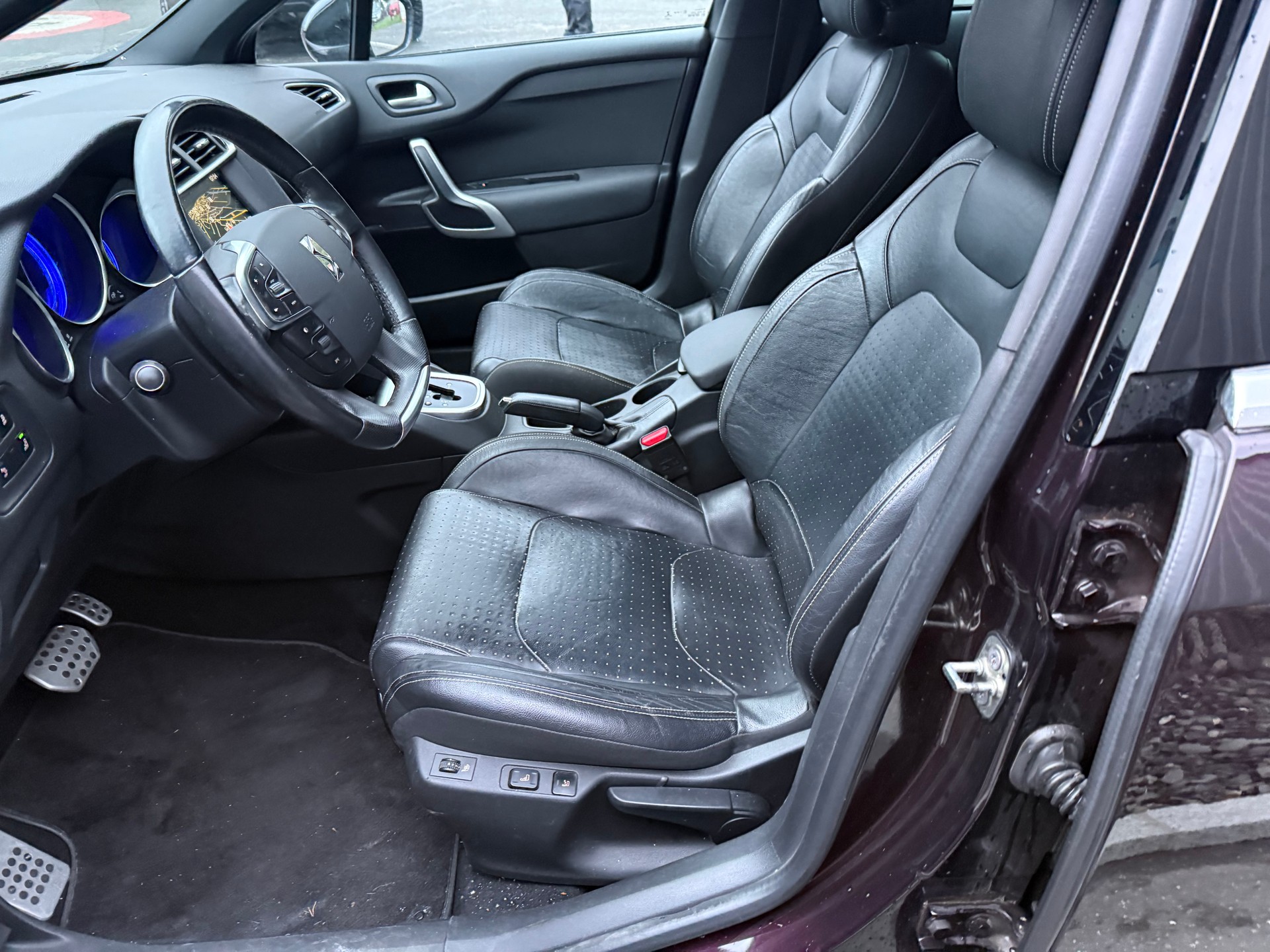 DS AUTOMOBILES DS4 1.6 THP SO Chic Automatic-image-13