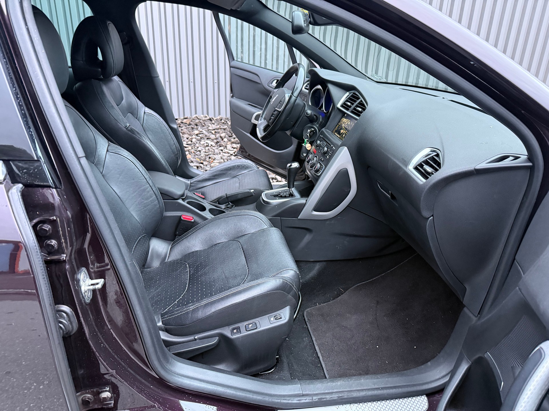 DS AUTOMOBILES DS4 1.6 THP SO Chic Automatic-image-12