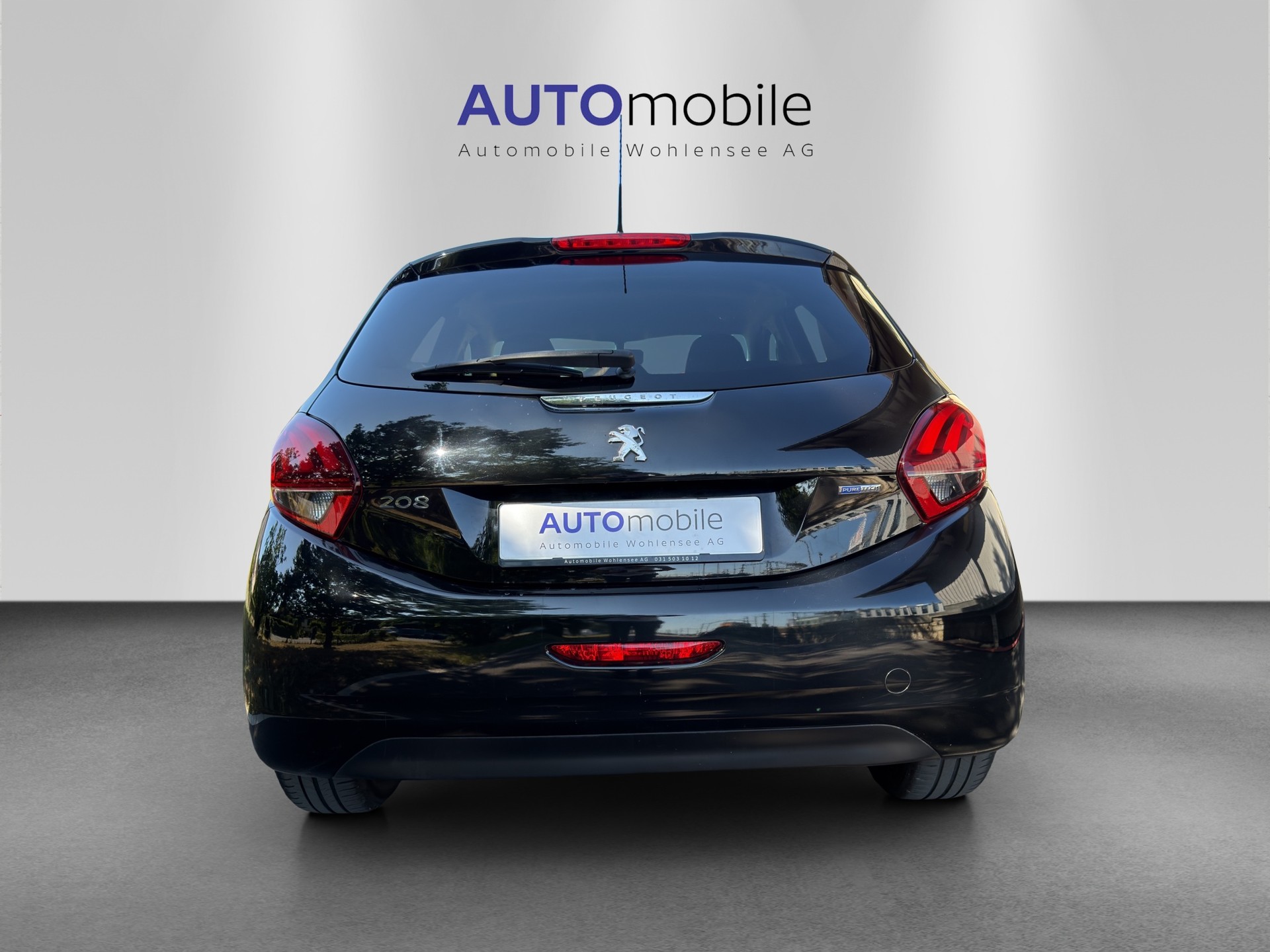 PEUGEOT 208 1.2 PureTech Style-image-5