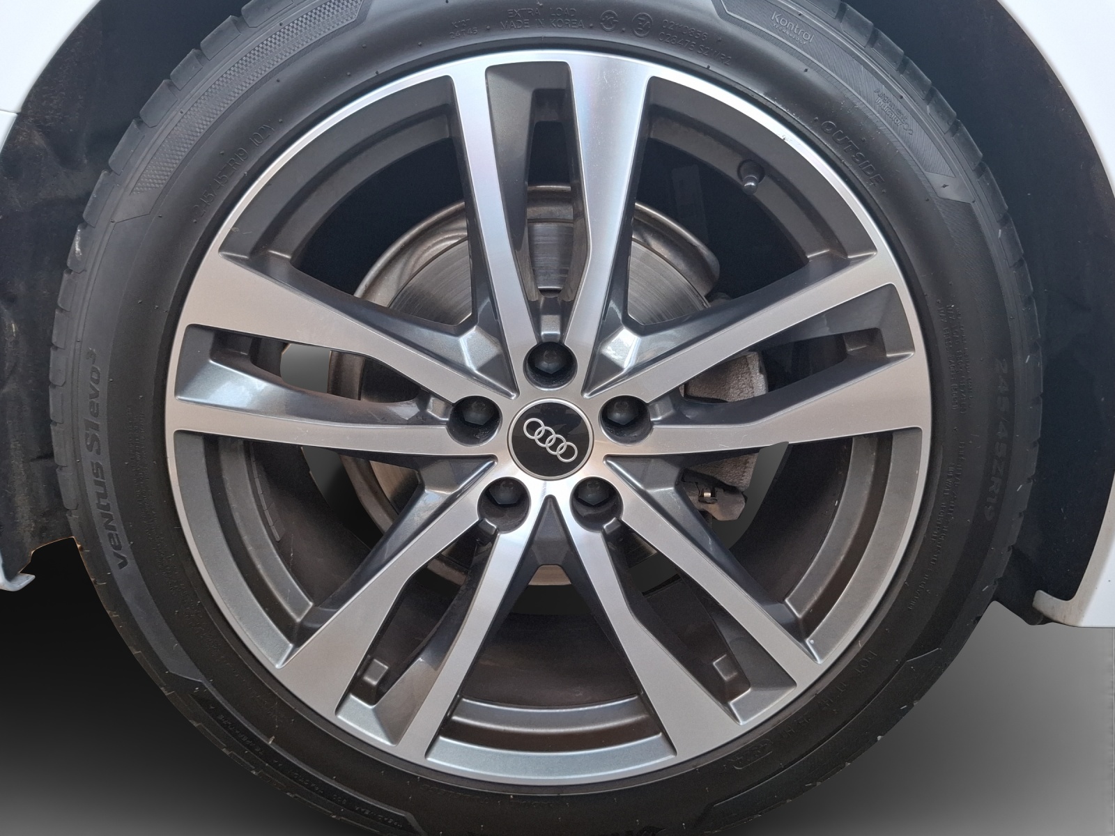 AUDI A6 Avant 40 TDI Sport Attraction quattro S-tronic-image-13