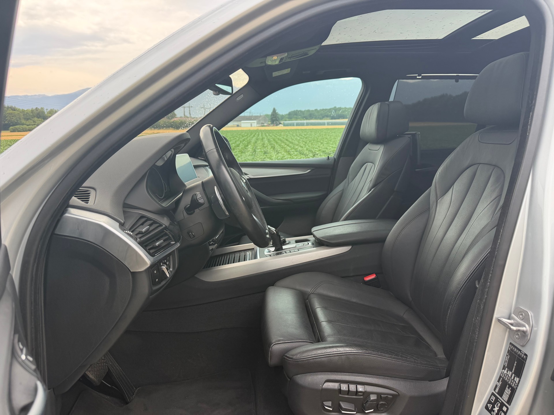 BMW X5 xDrive M50d Steptronic-image-11