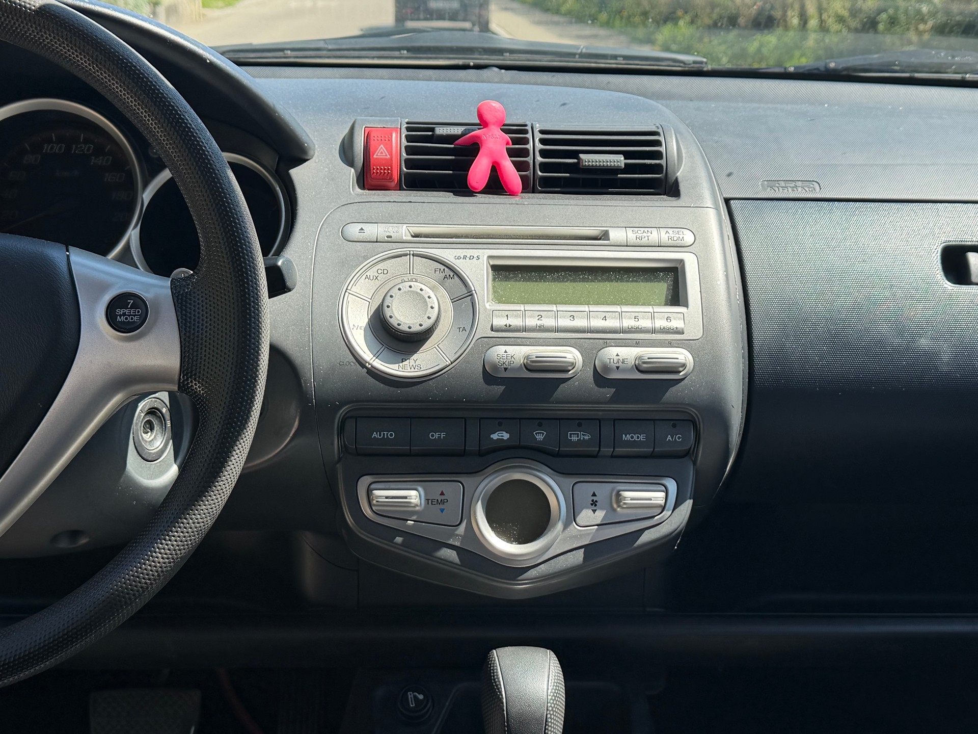 HONDA Jazz 1.4i ES-image-11