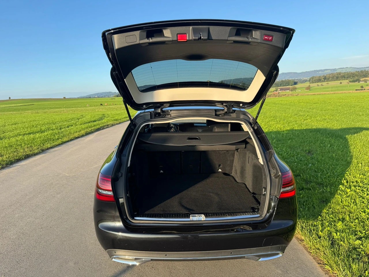 MERCEDES-BENZ C 220 d Swiss Star 4M 9G-Tronic-image-4