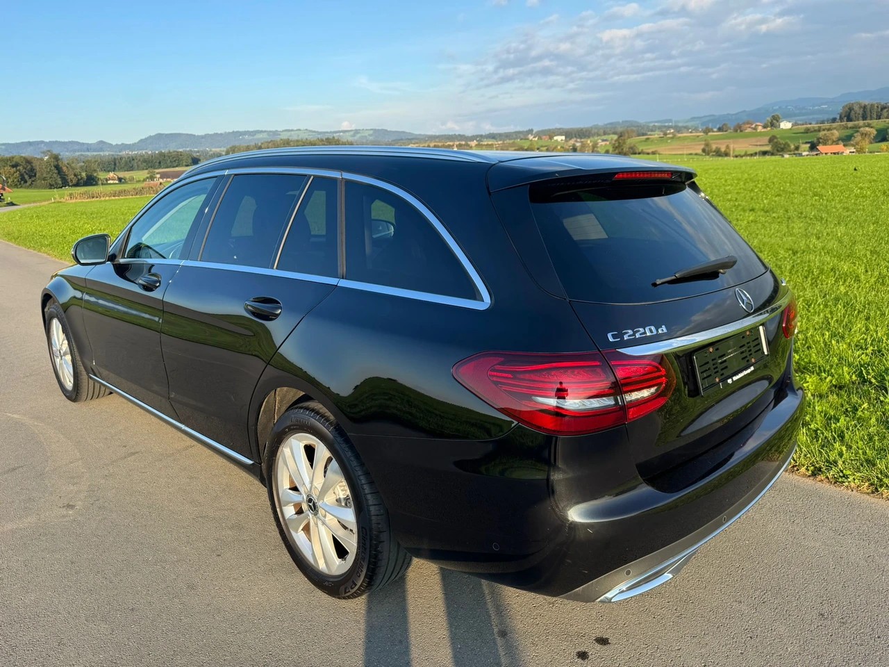 MERCEDES-BENZ C 220 d Swiss Star 4M 9G-Tronic-image-2