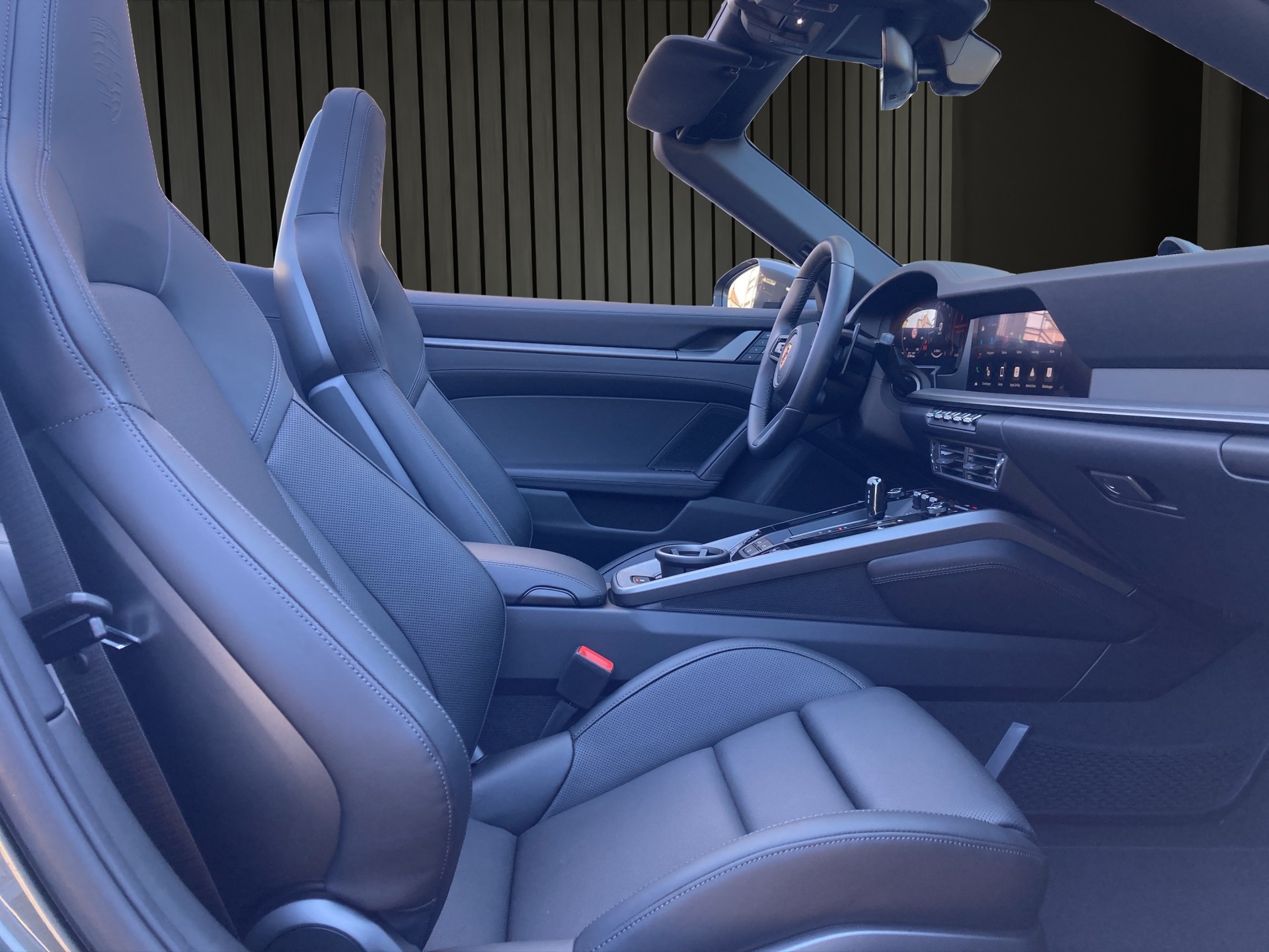 PORSCHE 911 Carrera S Cabriolet-image-15