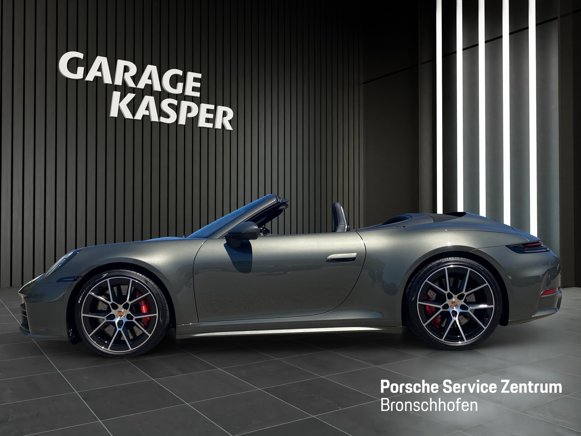 PORSCHE 911 Carrera S Cabriolet-showroom-element-1