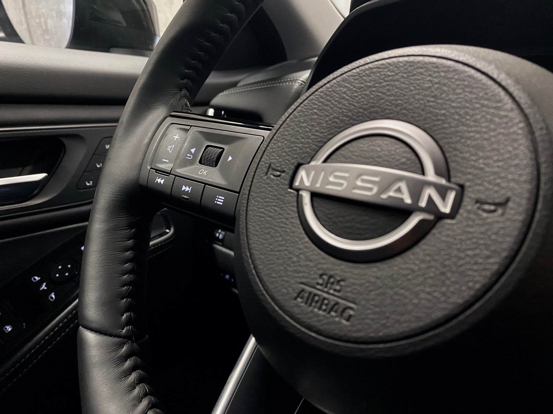 NISSAN X-Trail 1.5*VC-T*e-Power*4WD*7 Sitze*N-Trek*Swiss*-image-7