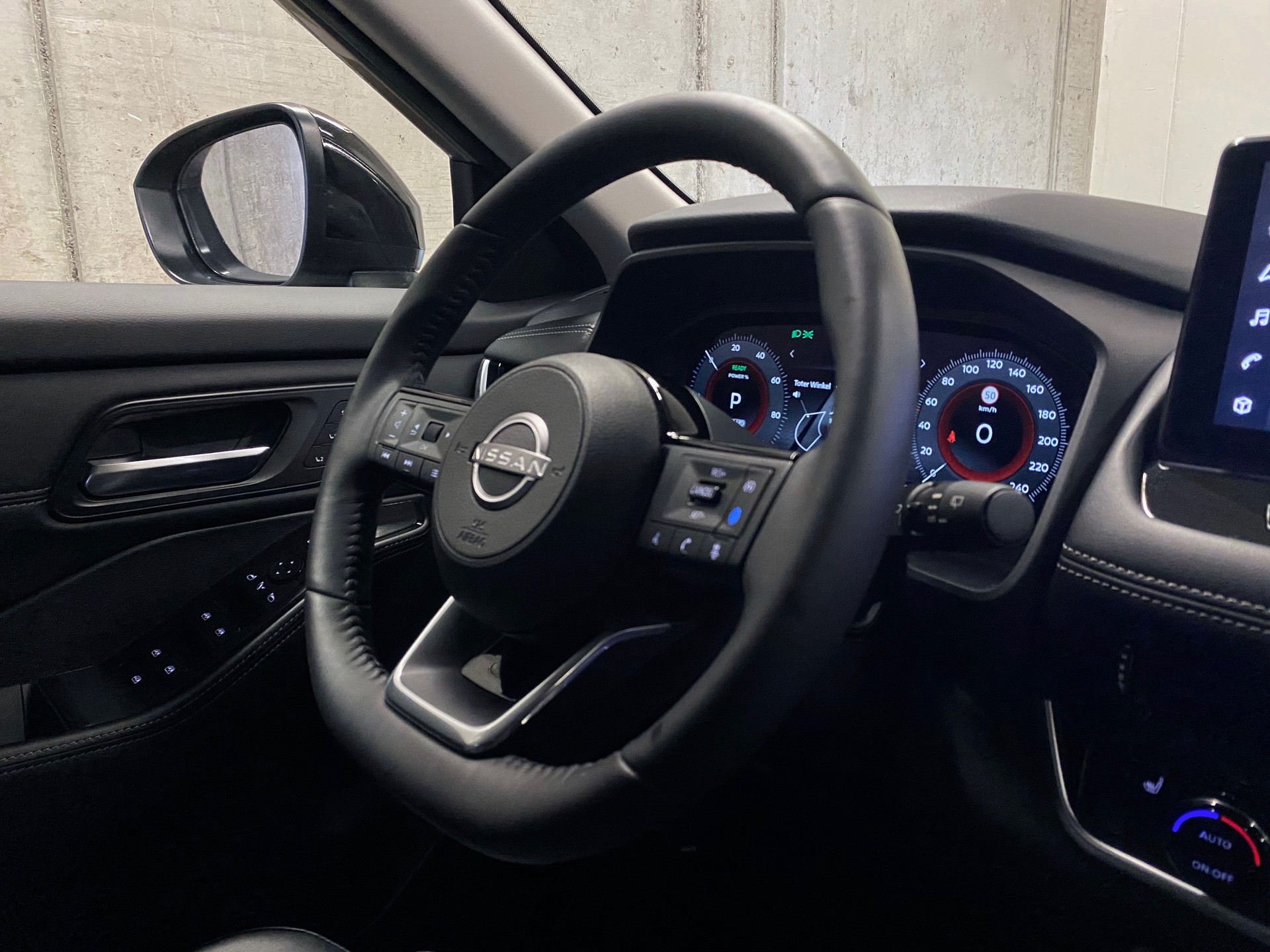 NISSAN X-Trail 1.5*VC-T*e-Power*4WD*7 Sitze*N-Trek*Swiss*-image-5