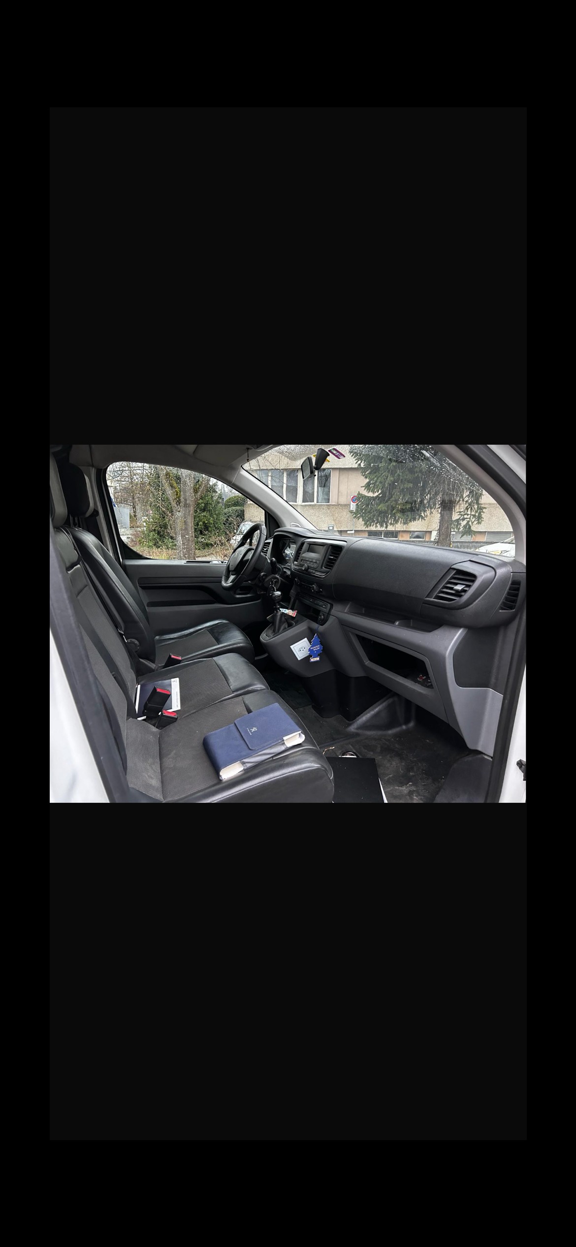 PEUGEOT Expert 2.0 BlueHDi 120 S&S Active Standard-image-10