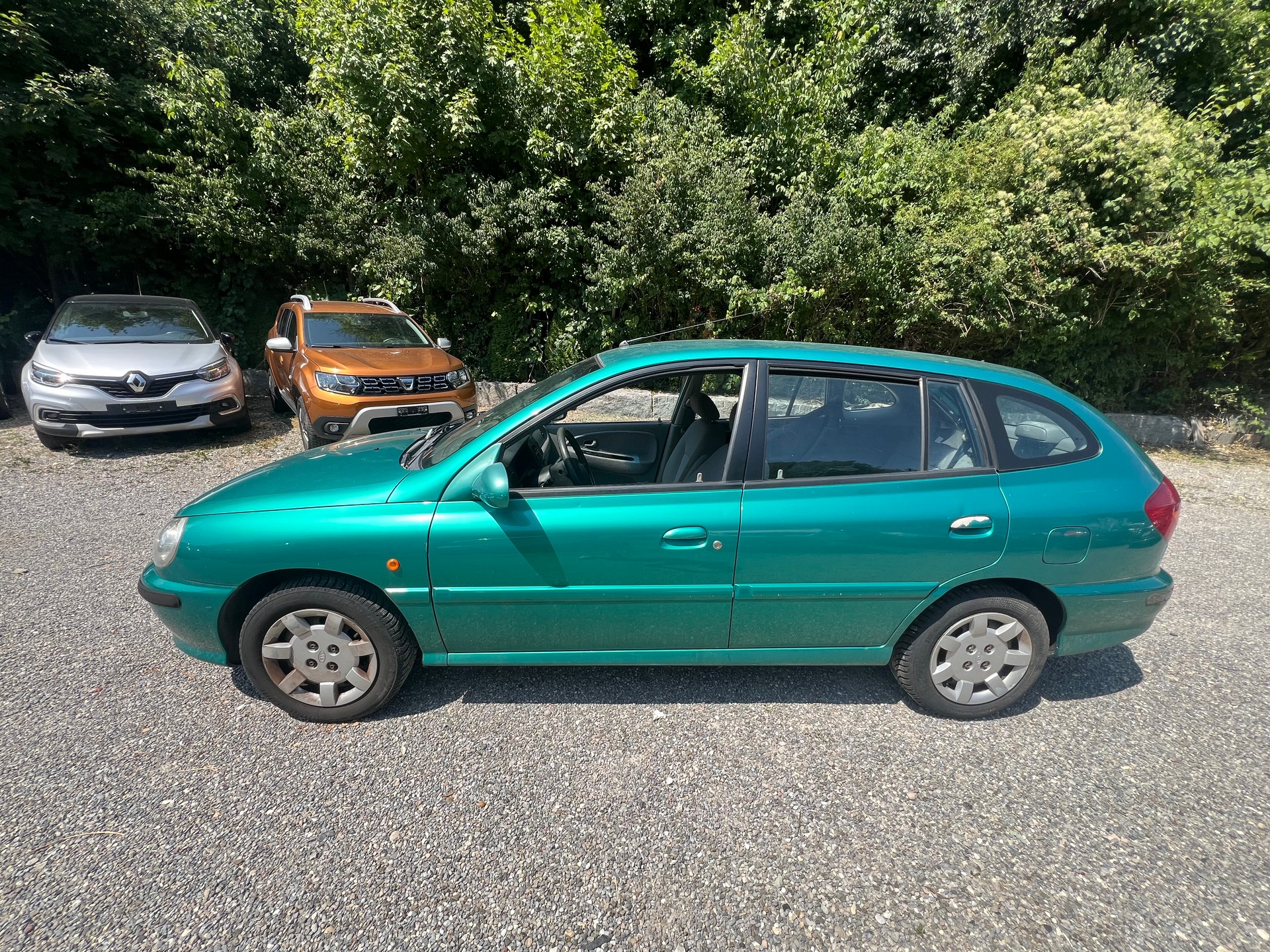 KIA Rio 1.3 LS-image-3