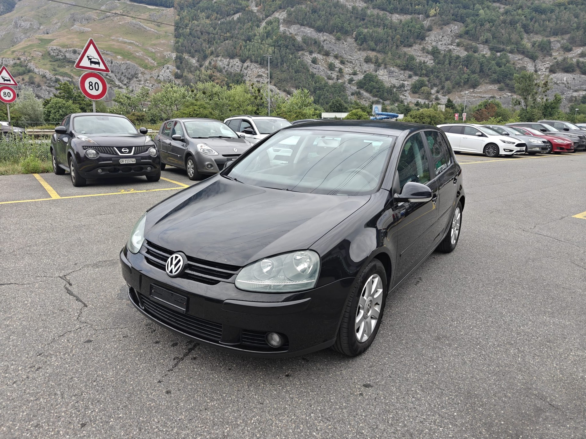 VW Golf 1.6 FSI Sportline-image-2