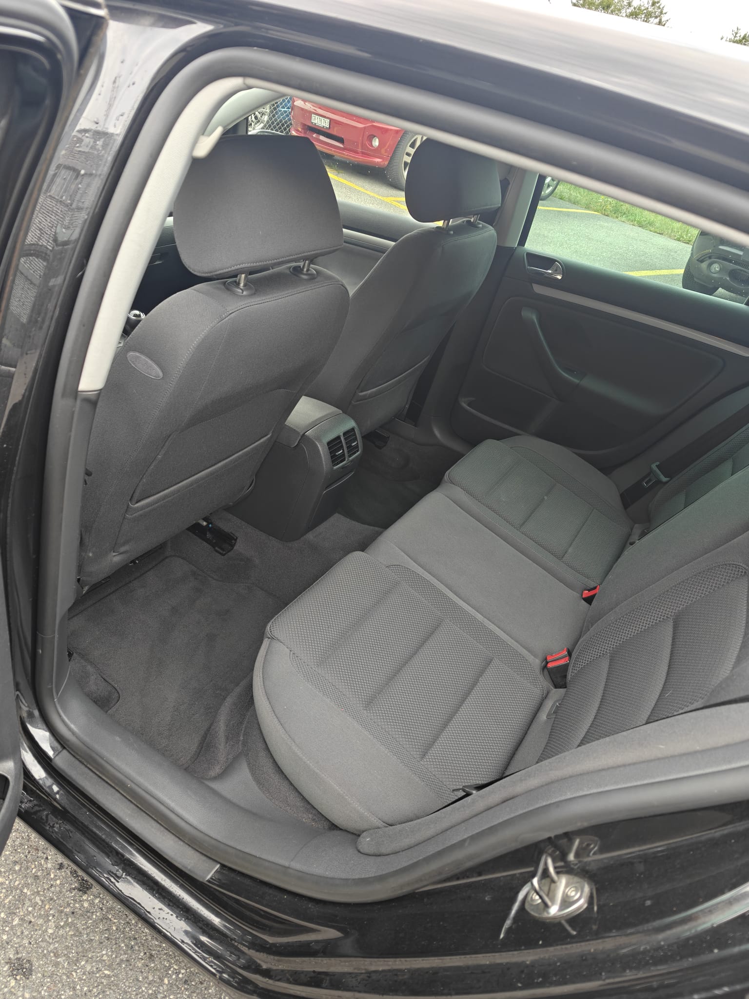 VW Golf 1.6 FSI Sportline-image-7