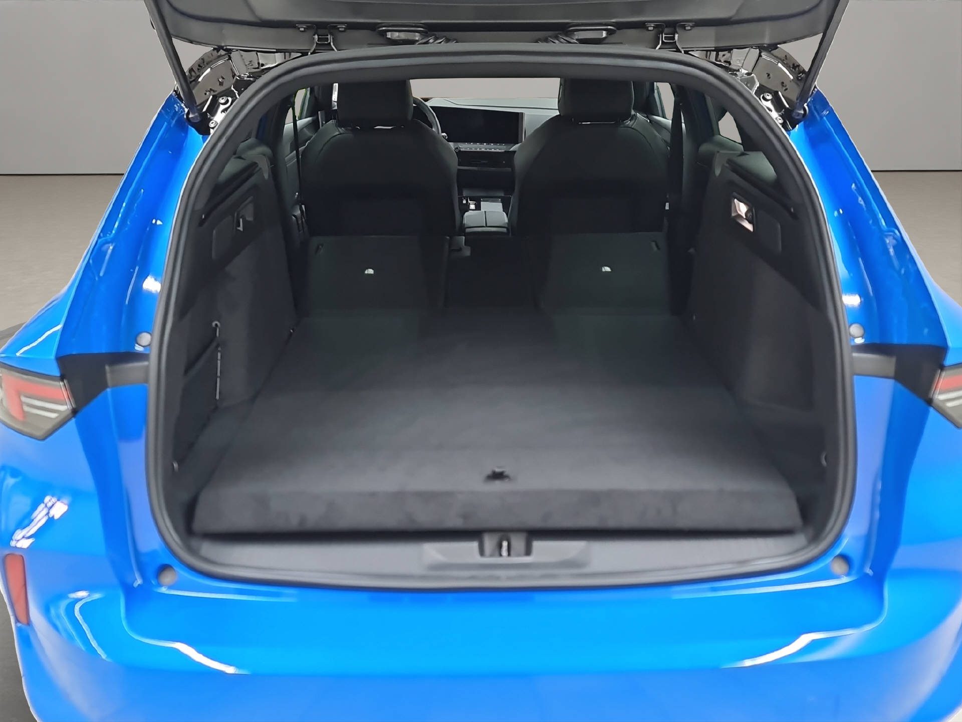 OPEL Astra Sports Tourer 1.6 T PHEV 195 GS-image-12