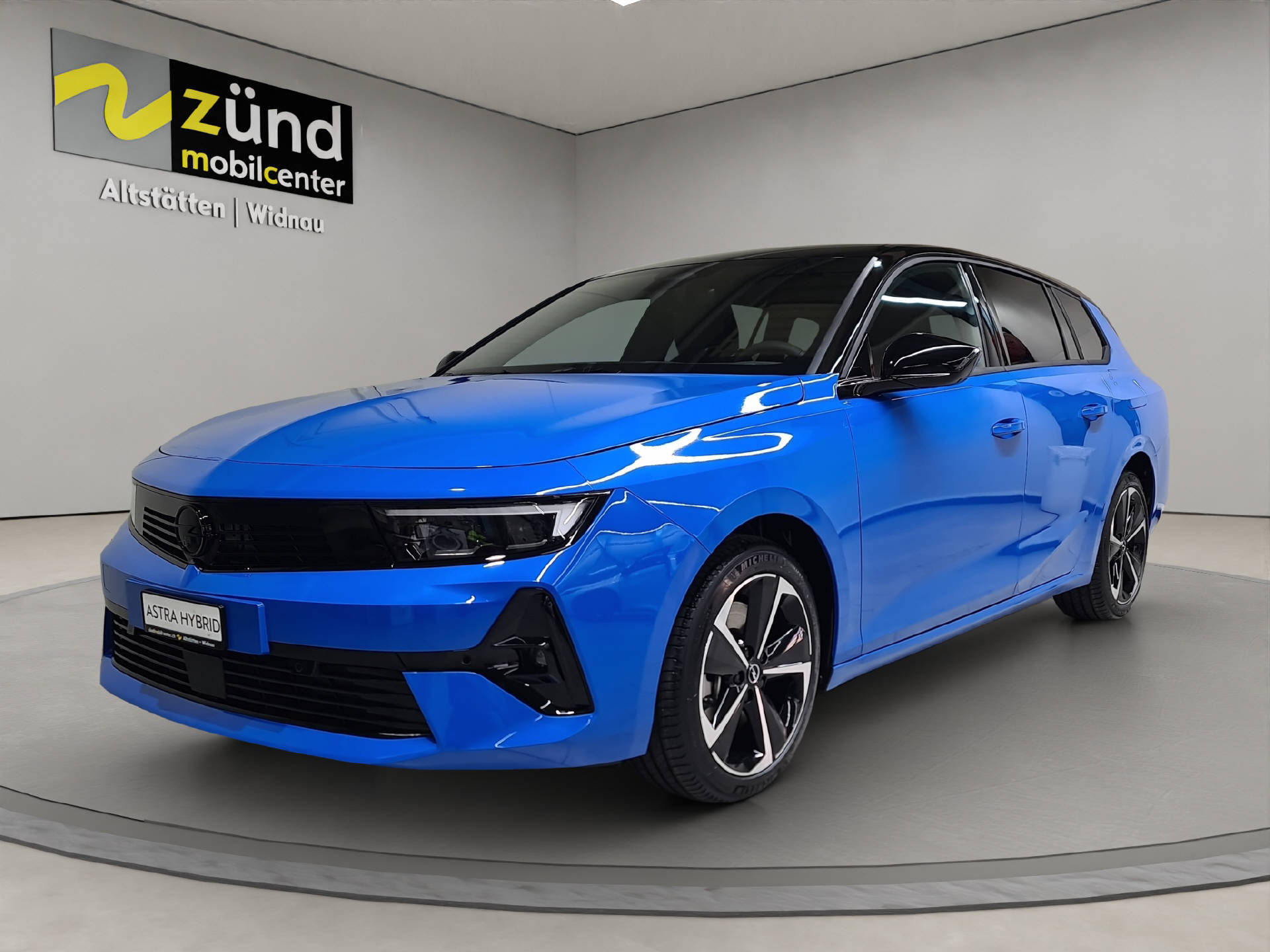 OPEL Astra Sports Tourer 1.6 T PHEV 195 GS-image-0