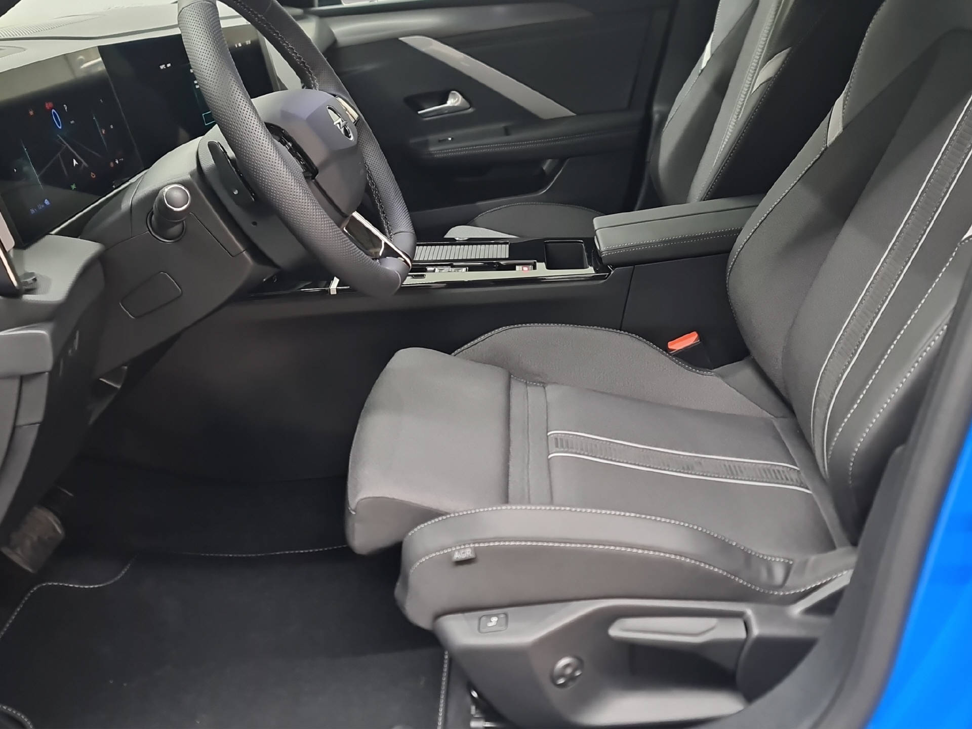 OPEL Astra Sports Tourer 1.6 T PHEV 195 GS-image-5