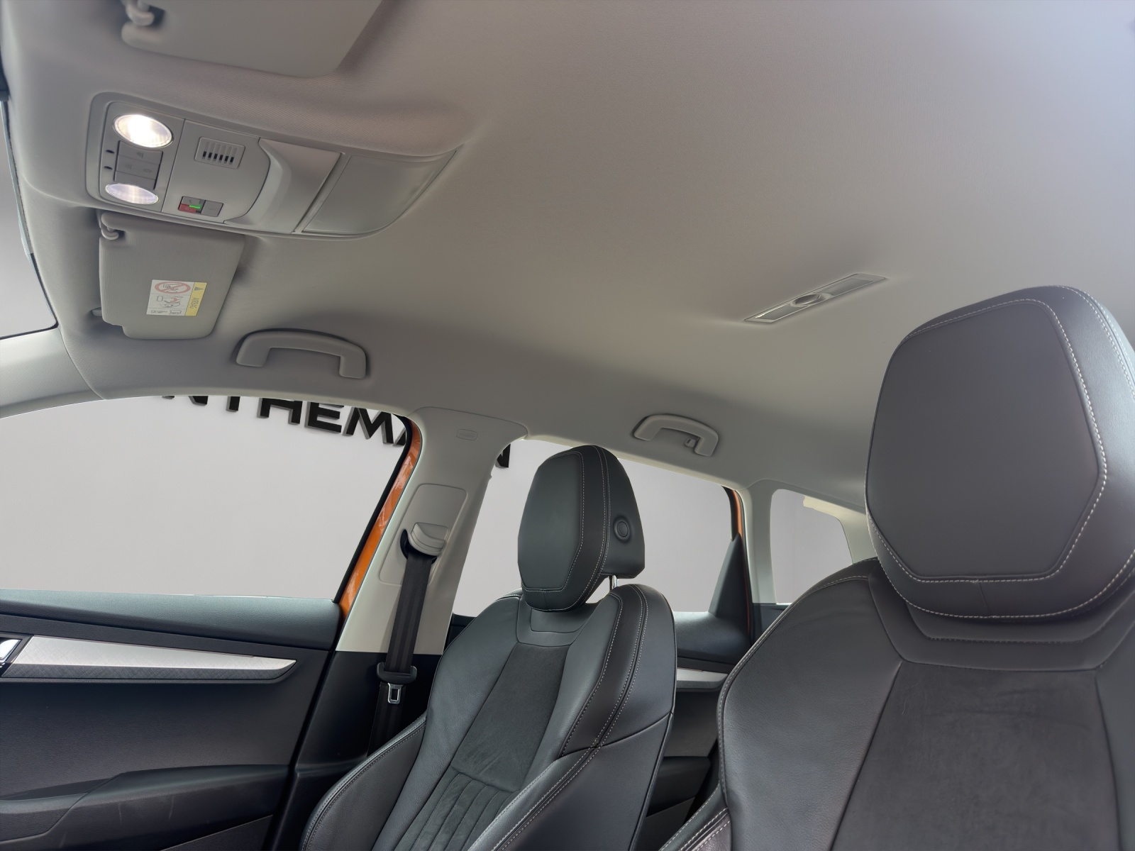 SKODA Karoq 1.5 TSI Ambition DSG-image-15