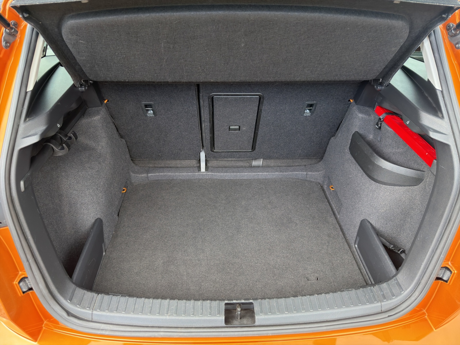 SKODA Karoq 1.5 TSI Ambition DSG-image-18