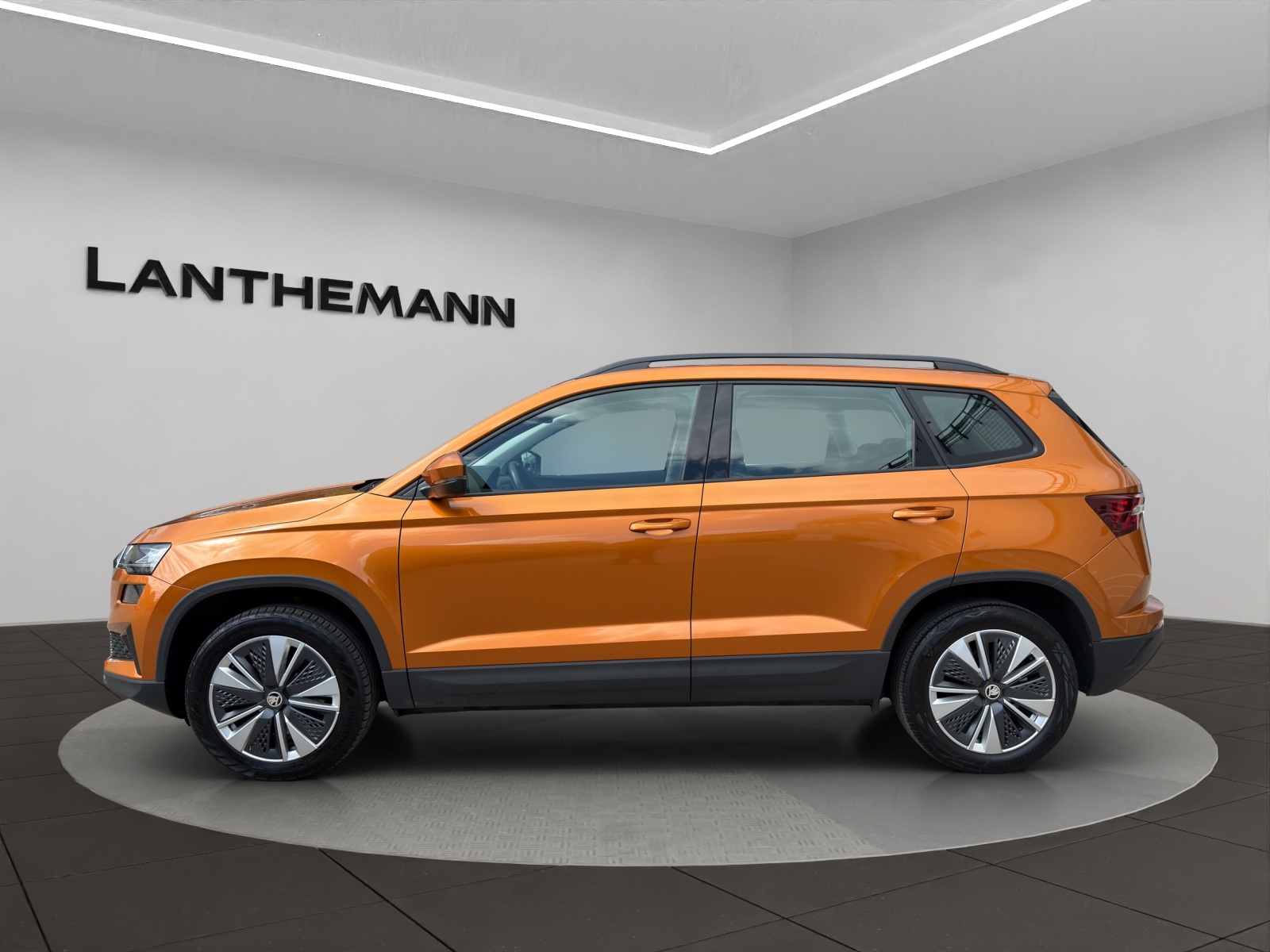 SKODA Karoq 1.5 TSI Ambition DSG-image-1