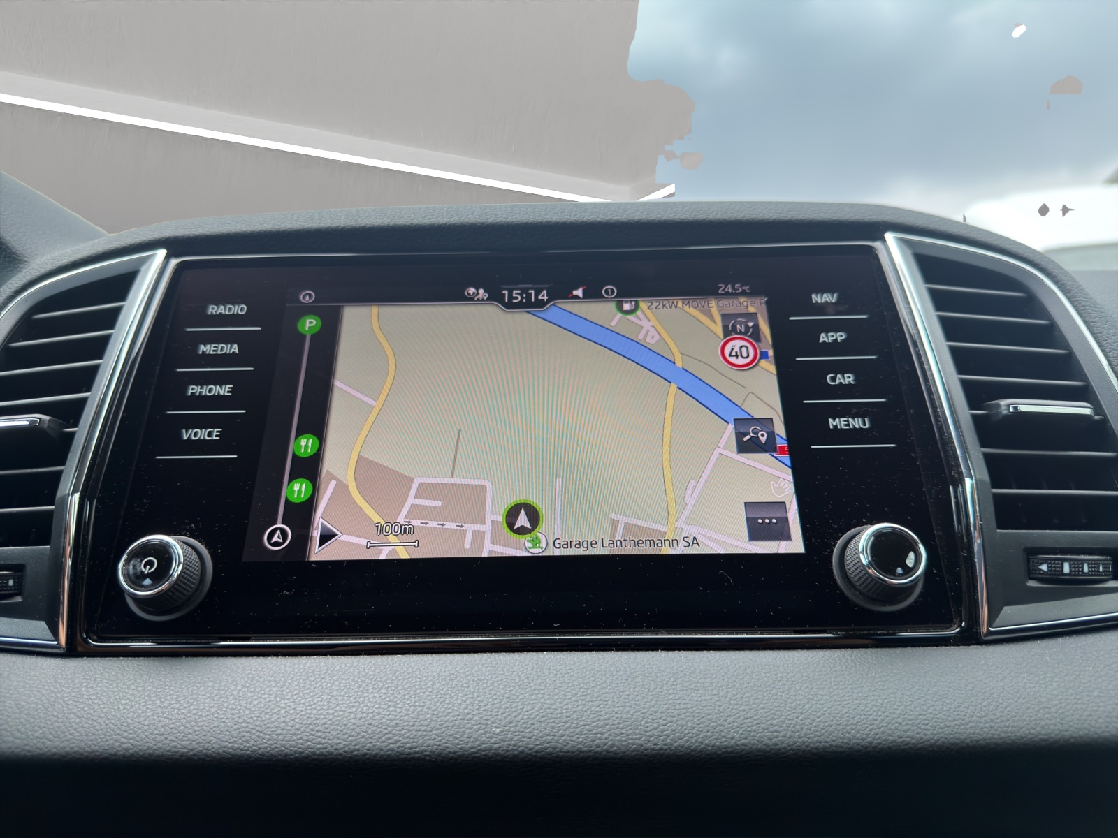 SKODA Karoq 1.5 TSI Ambition DSG-image-13