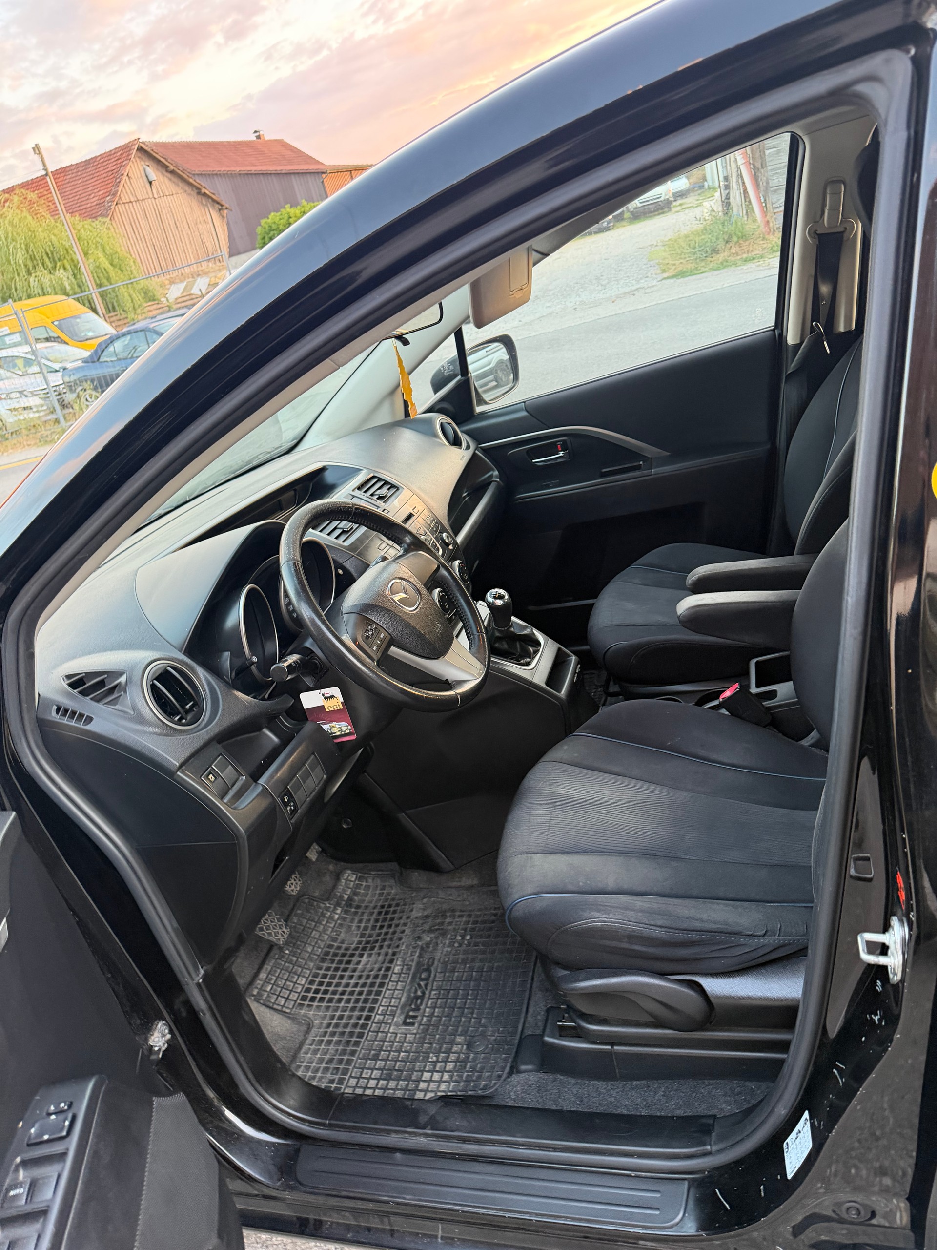 MAZDA 5 1.6 16V CD Exclusive-image-9